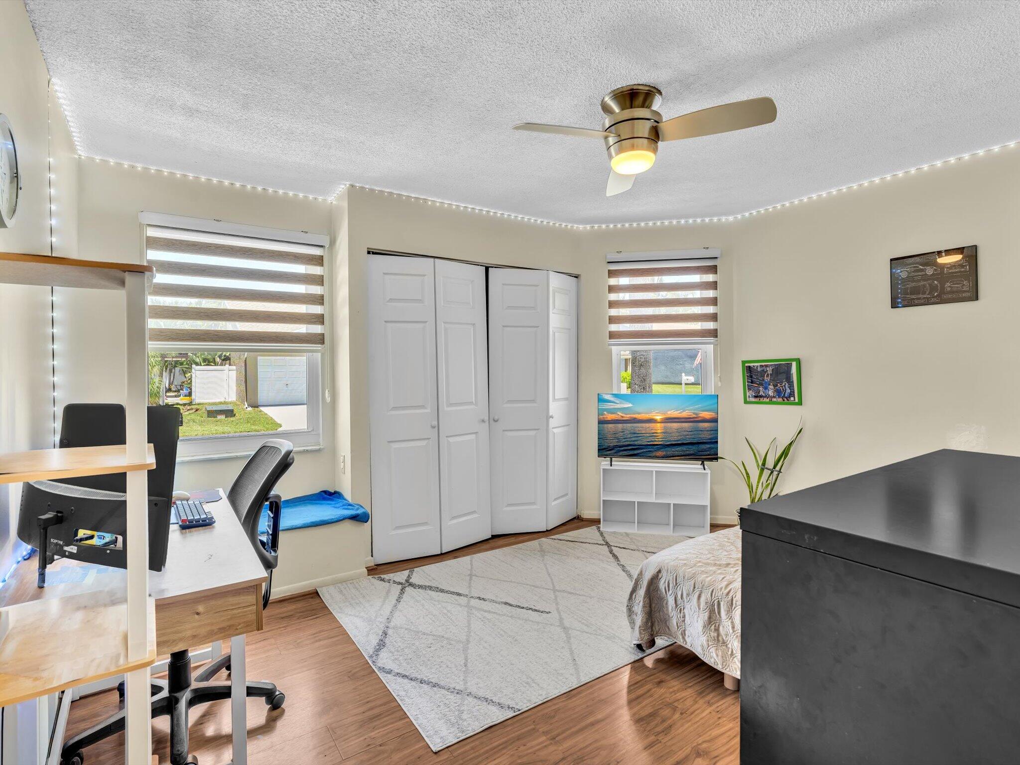 BOYNTON LAKES 4 - Residential