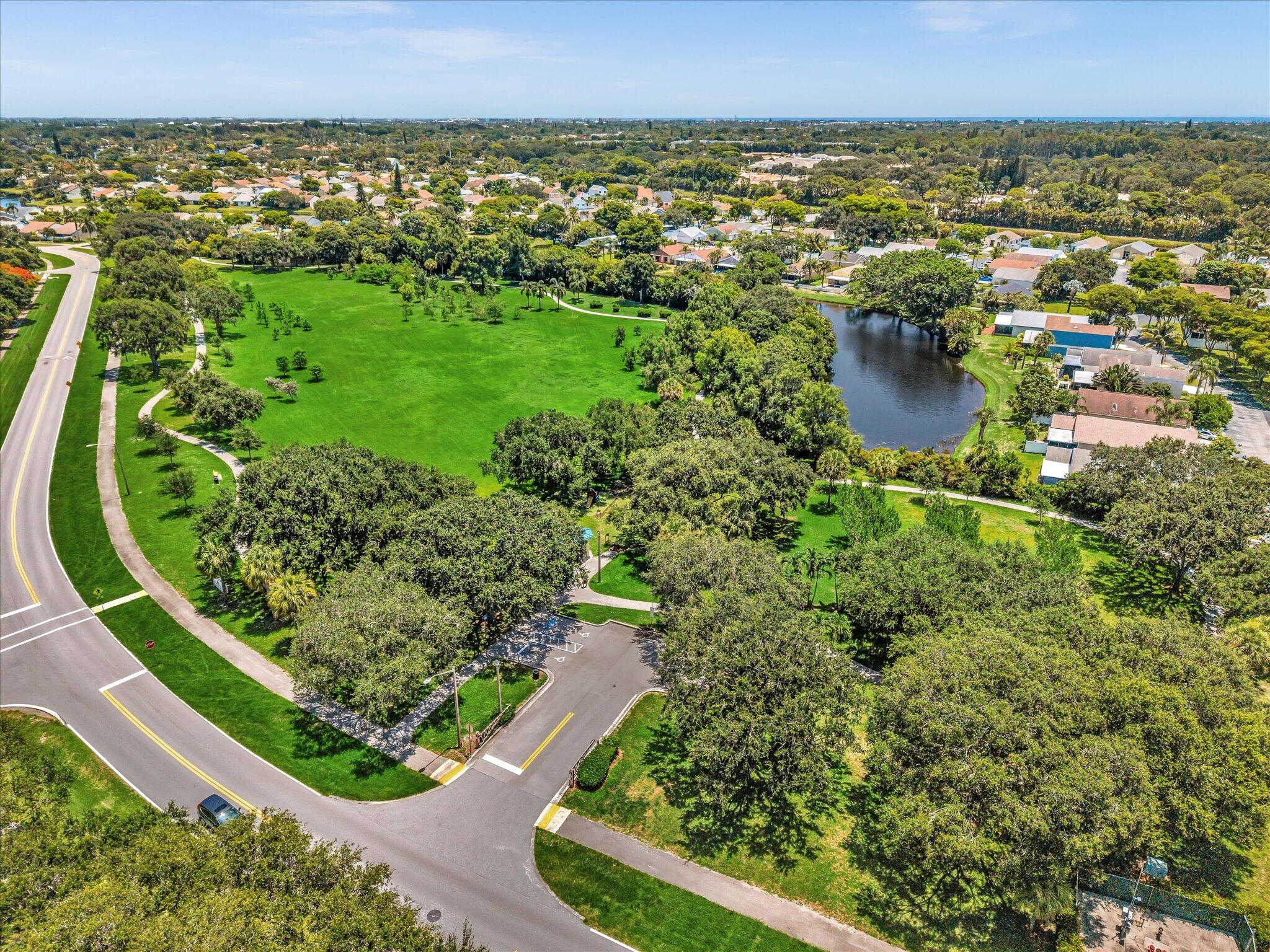 BOYNTON LAKES 4 - Residential