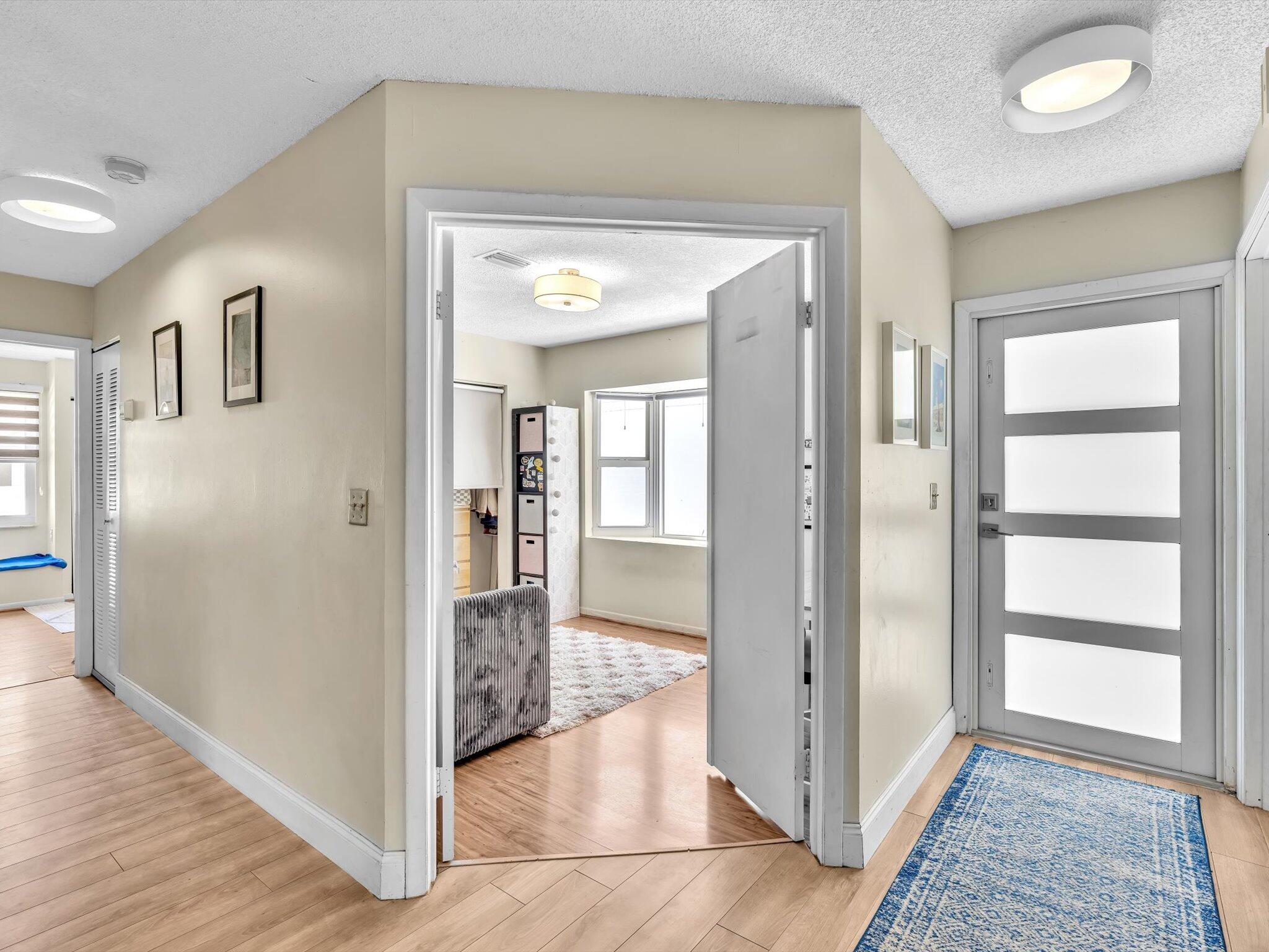 BOYNTON LAKES 4 - Residential