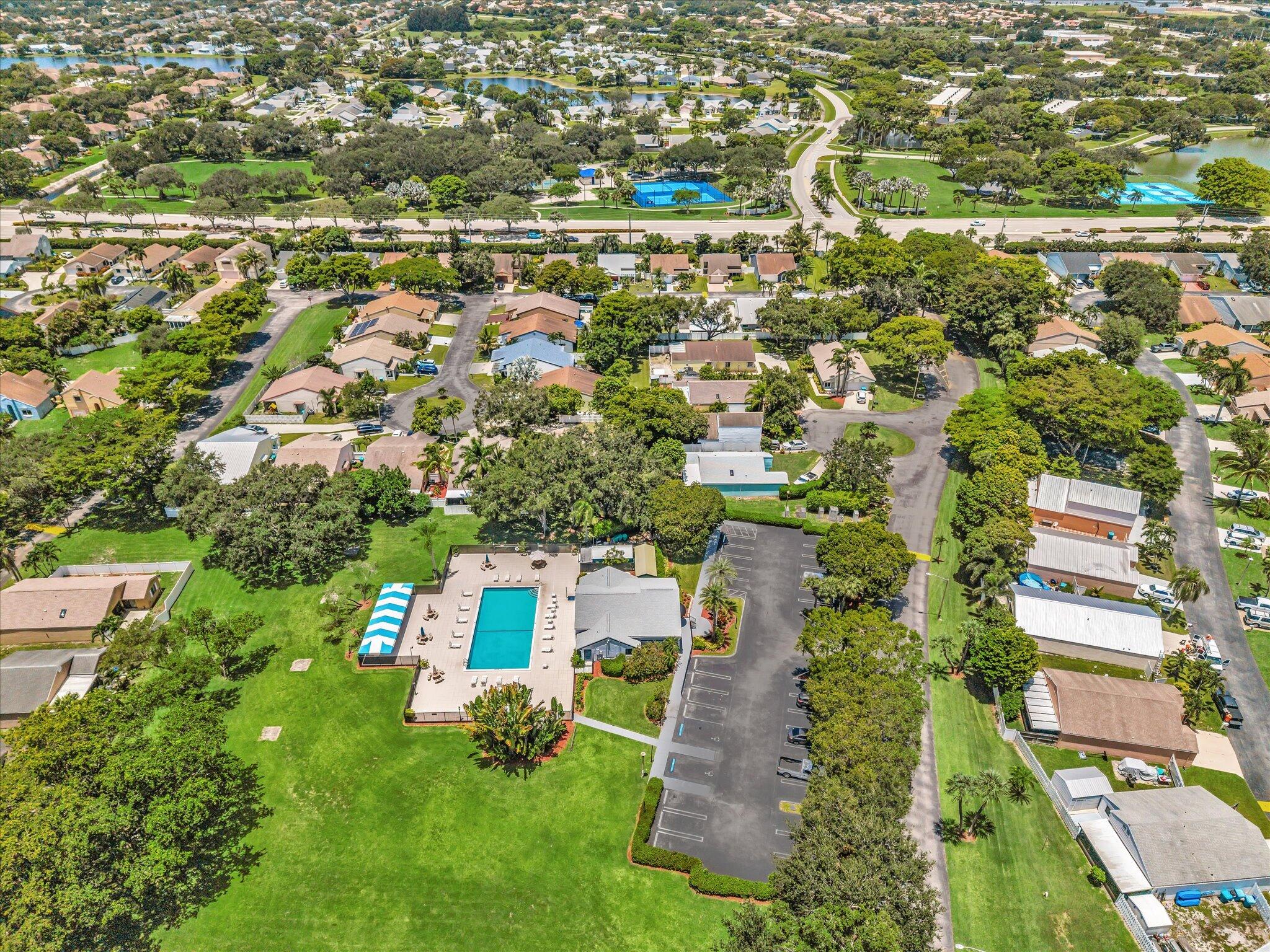 BOYNTON LAKES 4 - Residential