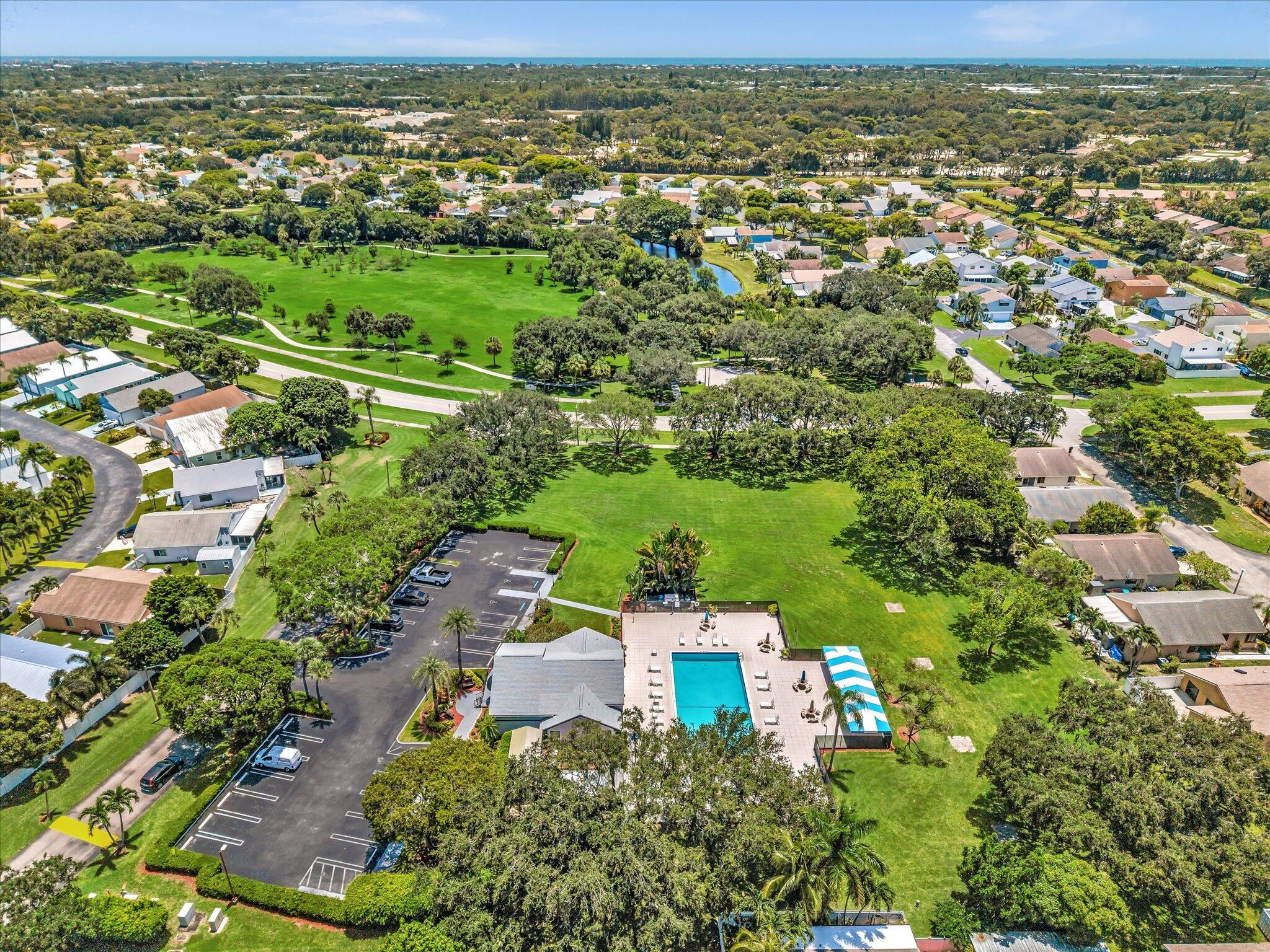 BOYNTON LAKES 4 - Residential