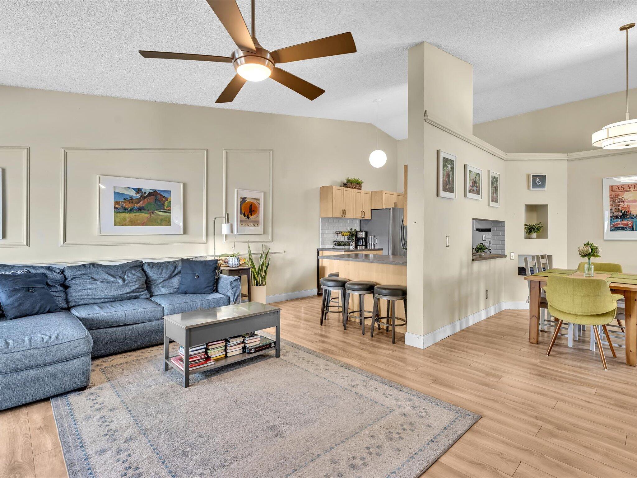 BOYNTON LAKES 4 - Residential
