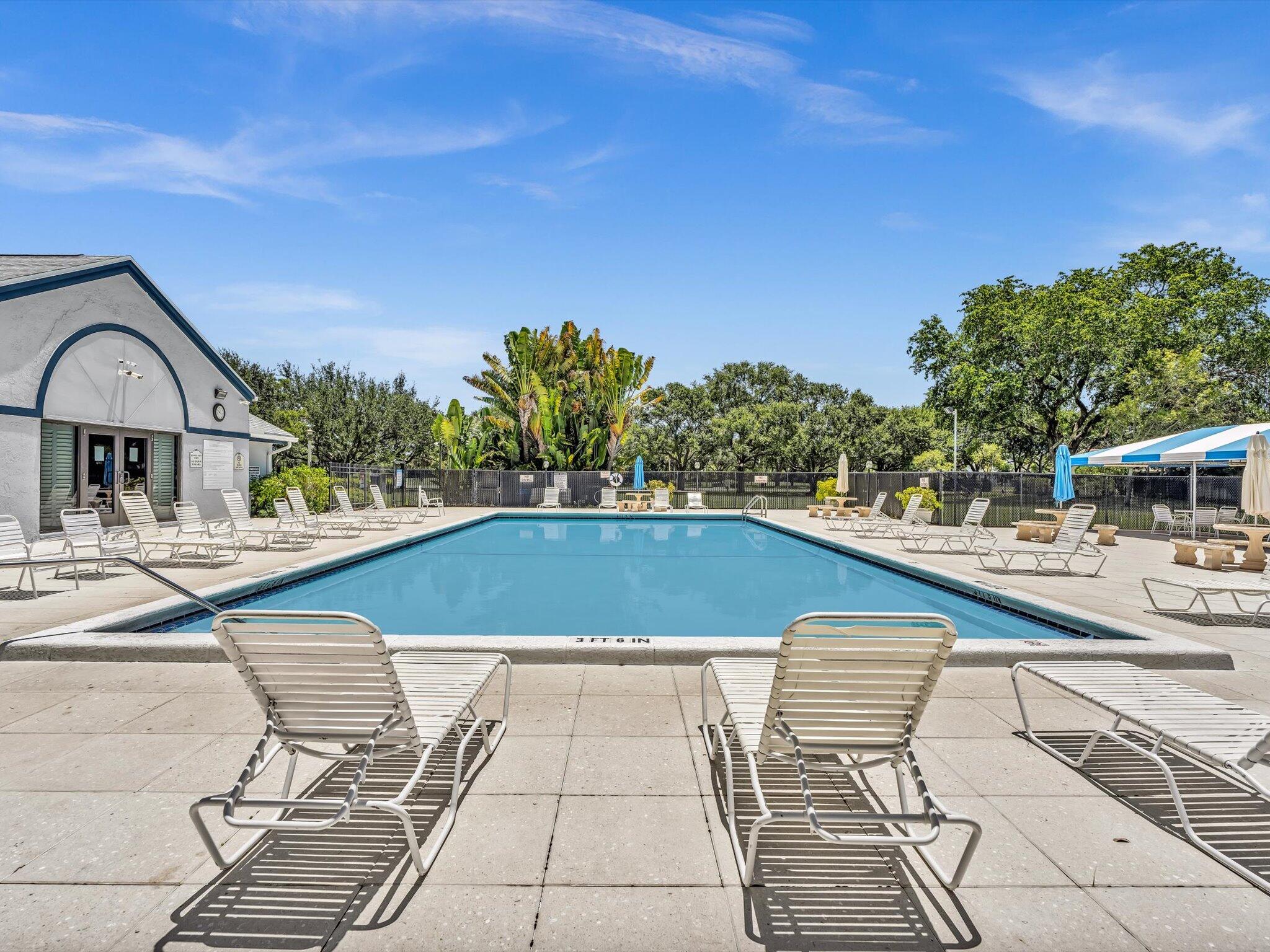 BOYNTON LAKES 4 - Residential