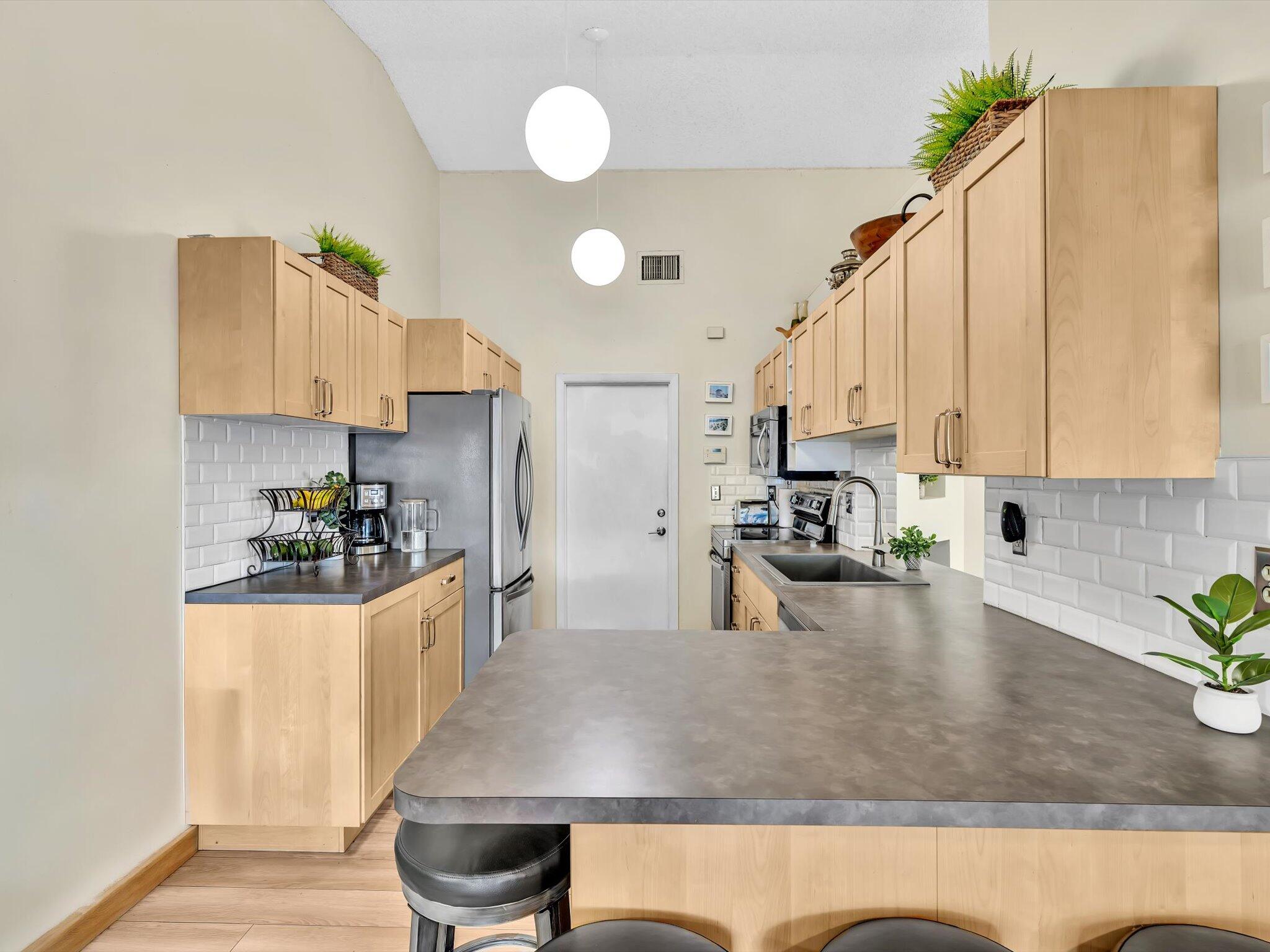 BOYNTON LAKES 4 - Residential