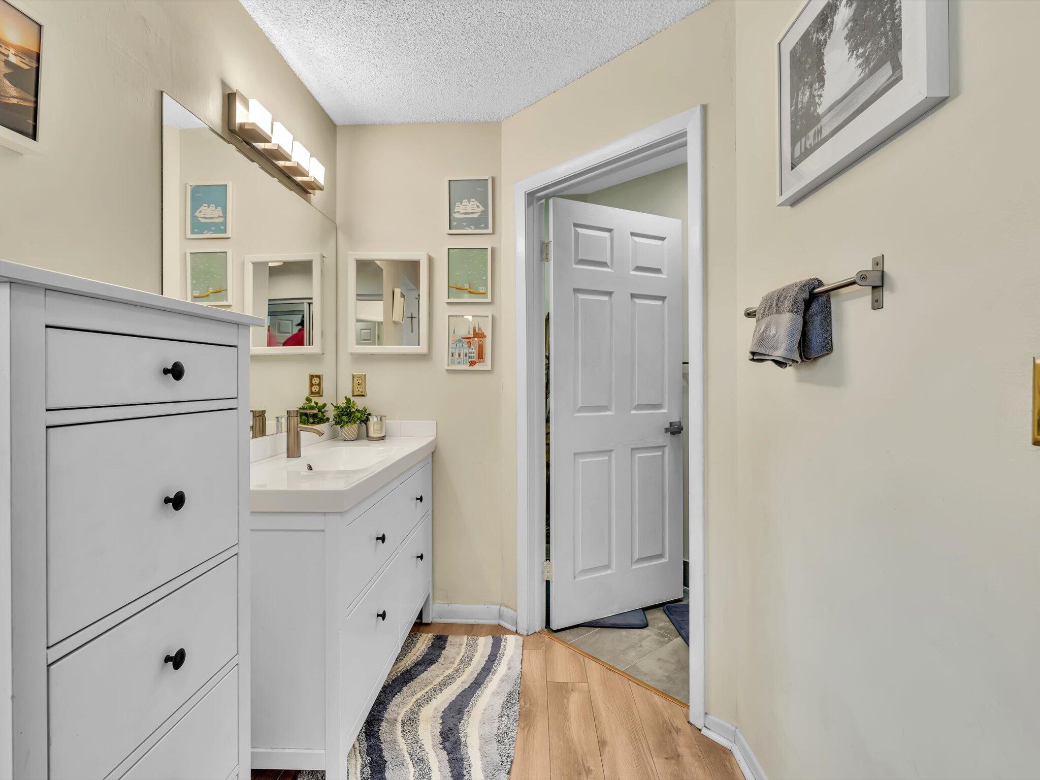 BOYNTON LAKES 4 - Residential