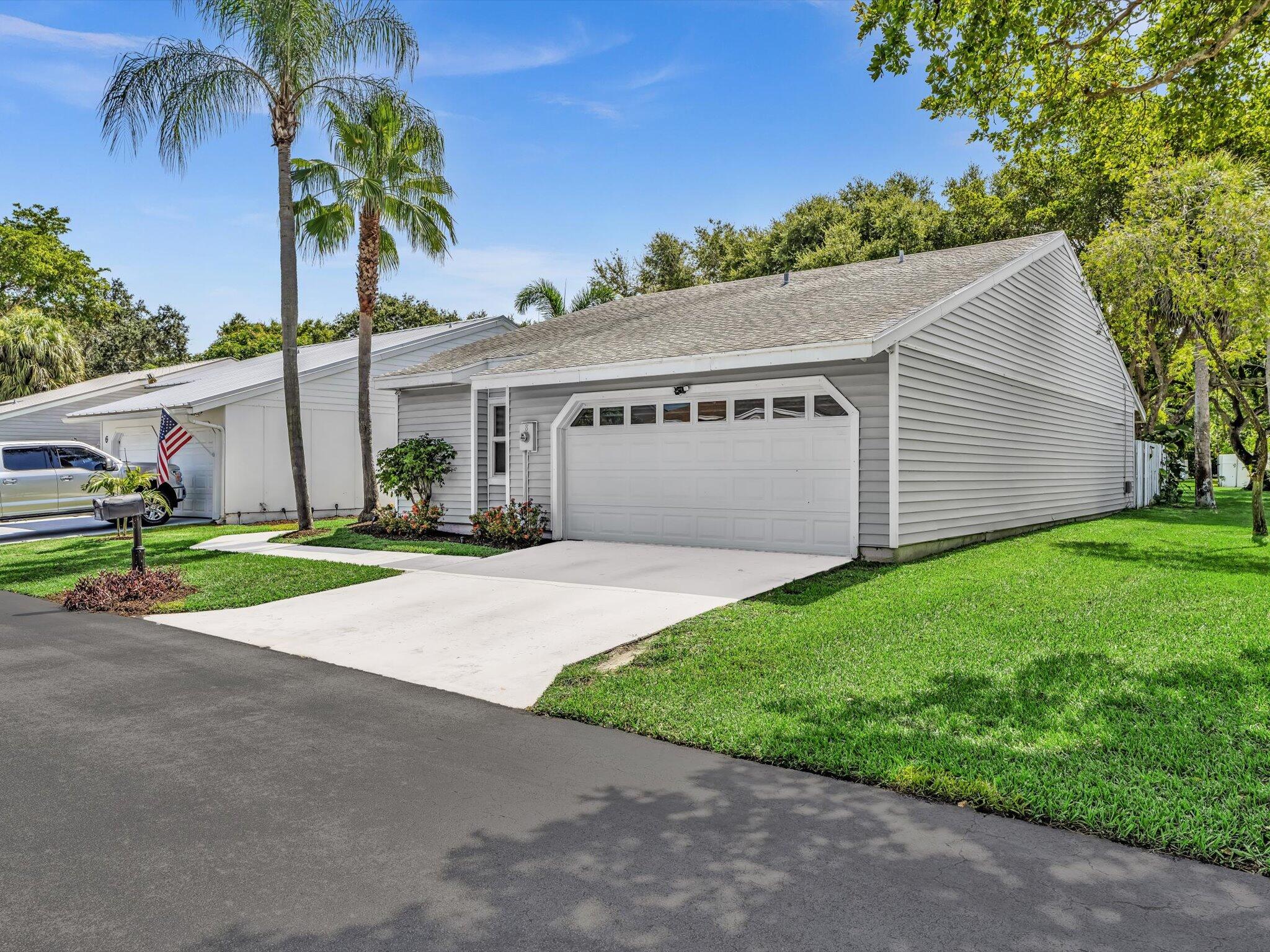 BOYNTON LAKES 4 - Residential