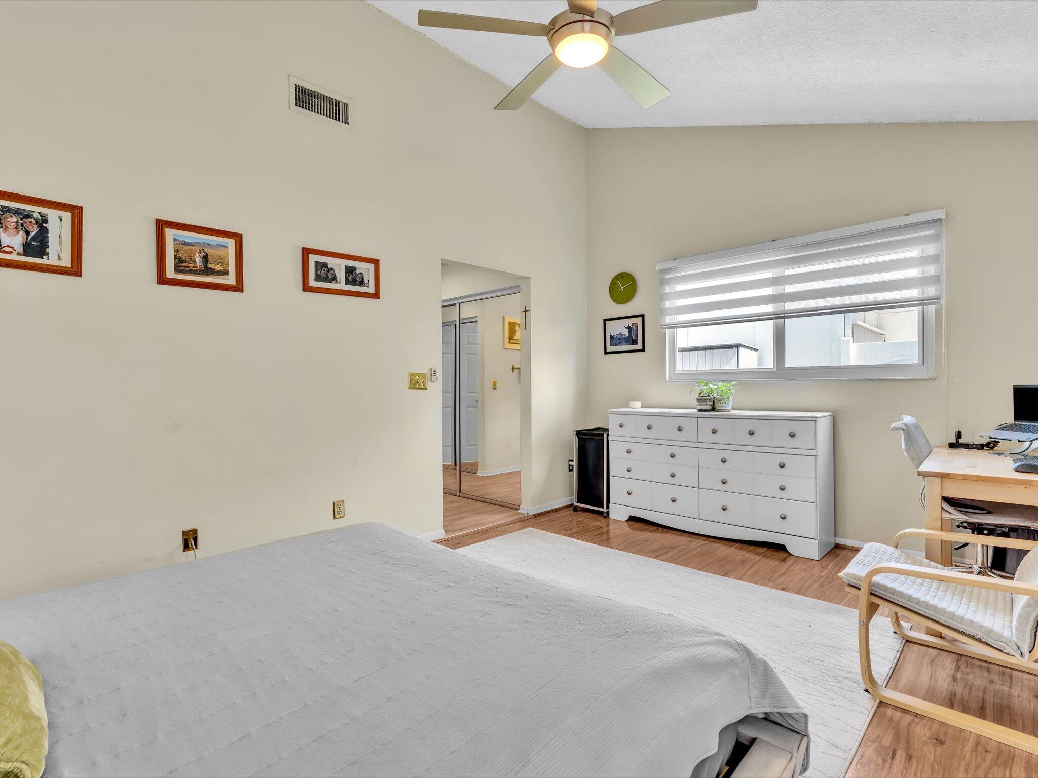 BOYNTON LAKES 4 - Residential