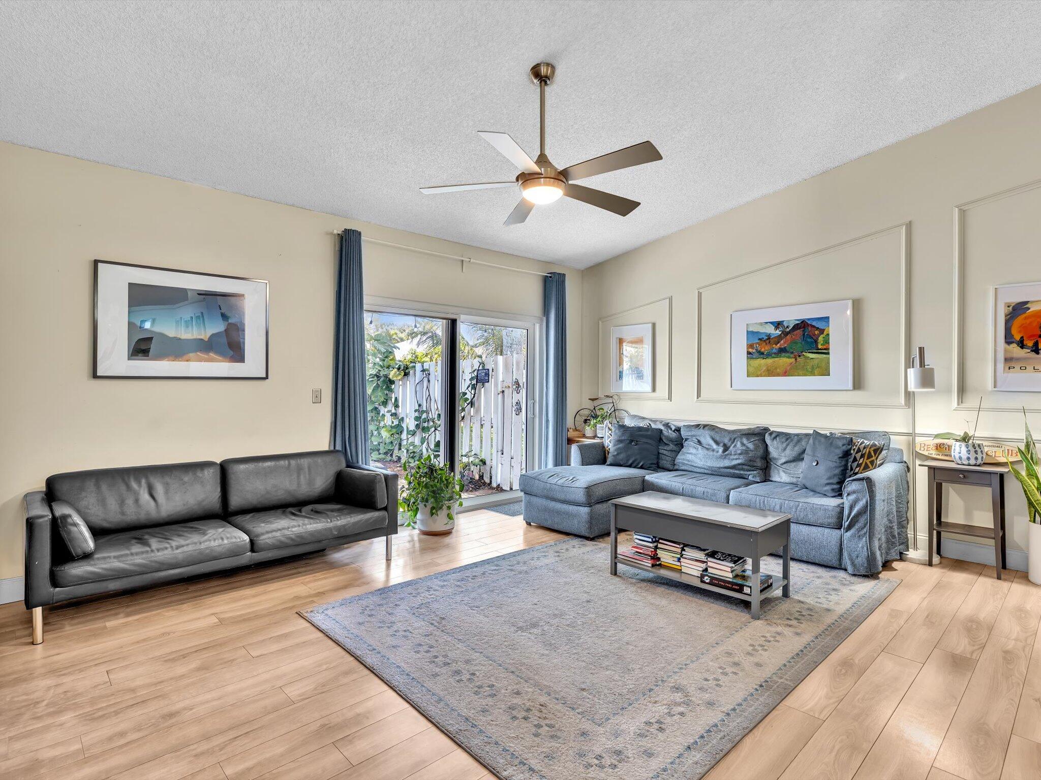 BOYNTON LAKES 4 - Residential
