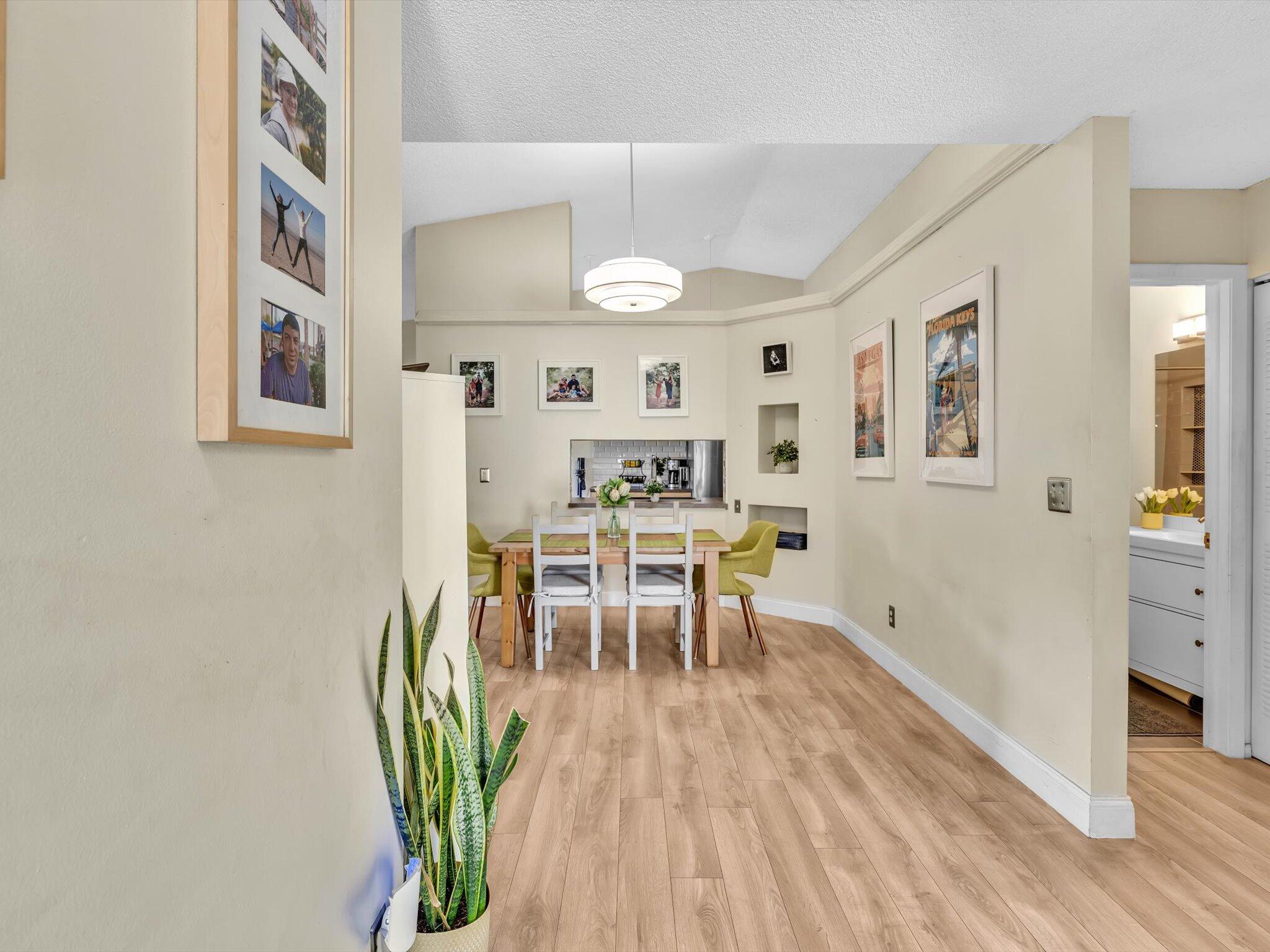 BOYNTON LAKES 4 - Residential