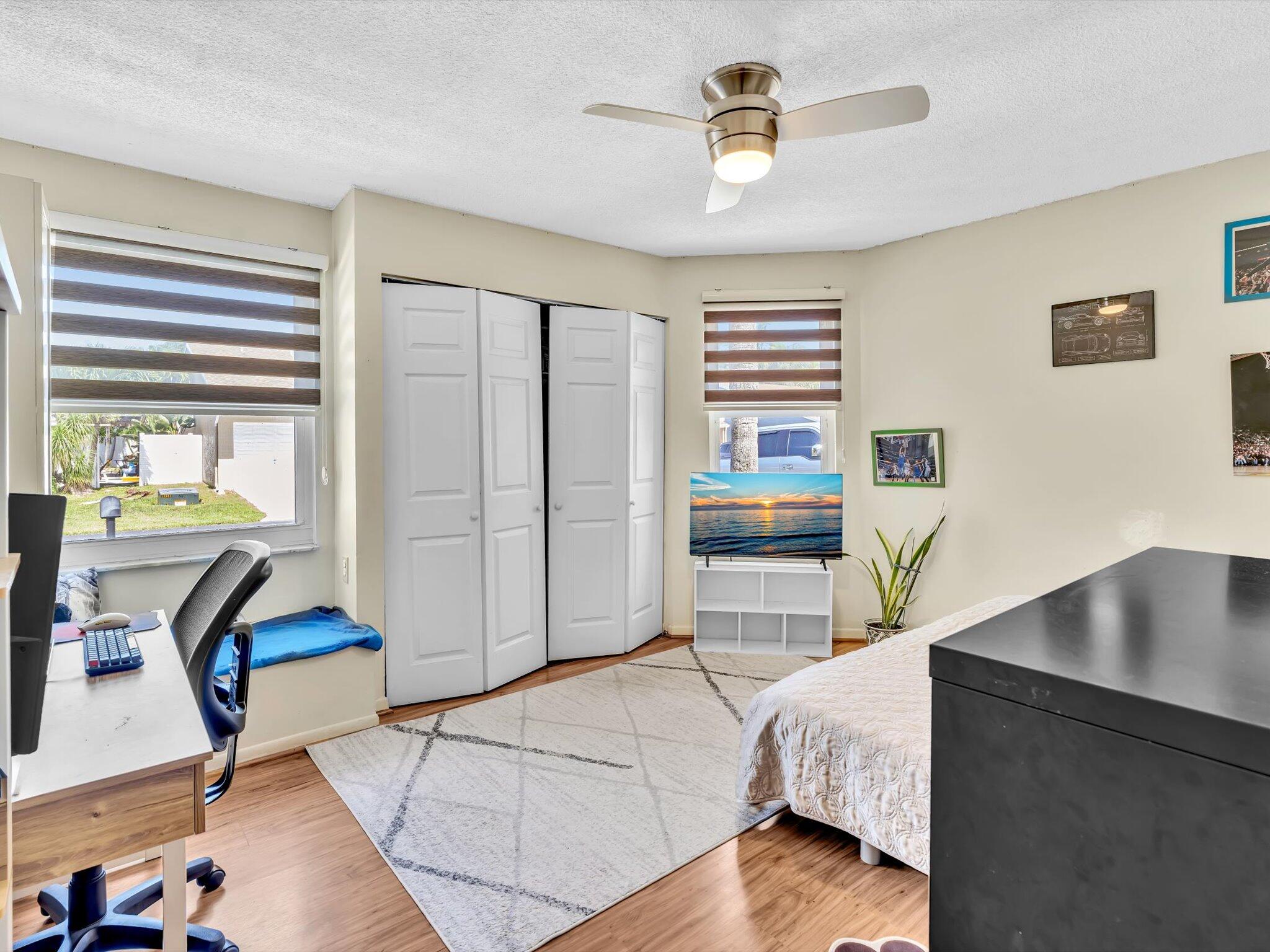 BOYNTON LAKES 4 - Residential