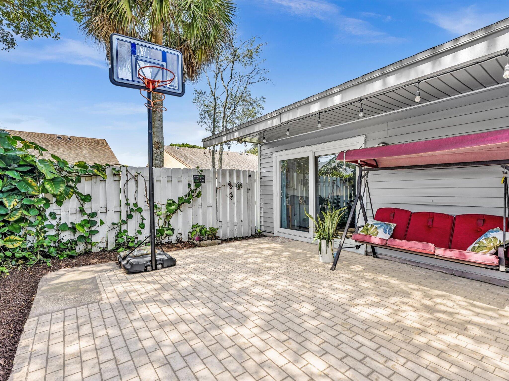 BOYNTON LAKES 4 - Residential