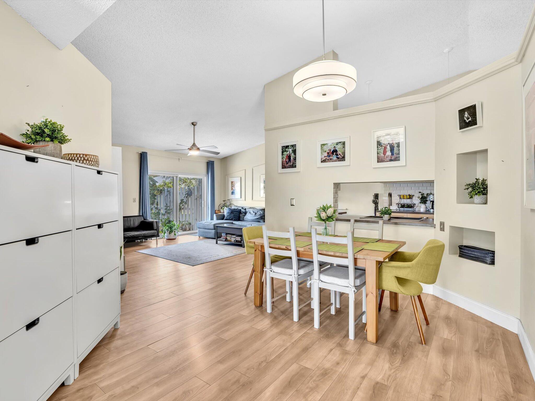 BOYNTON LAKES 4 - Residential