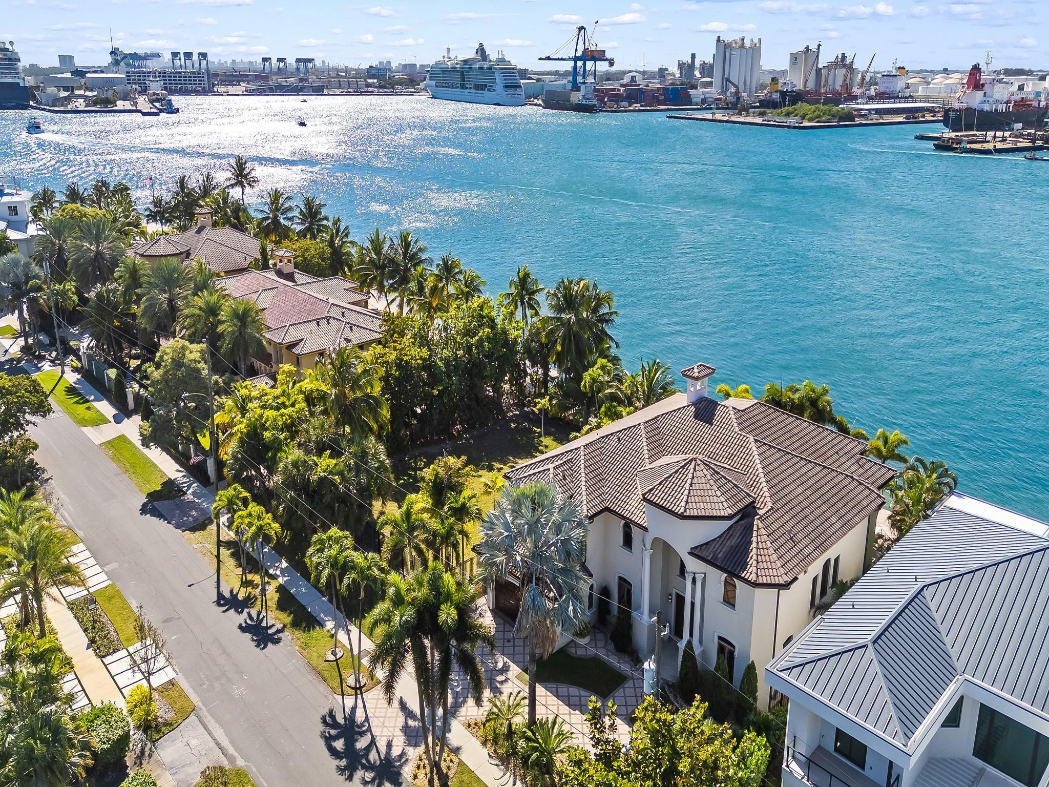 HARBOUR HEIGHTS - Residential