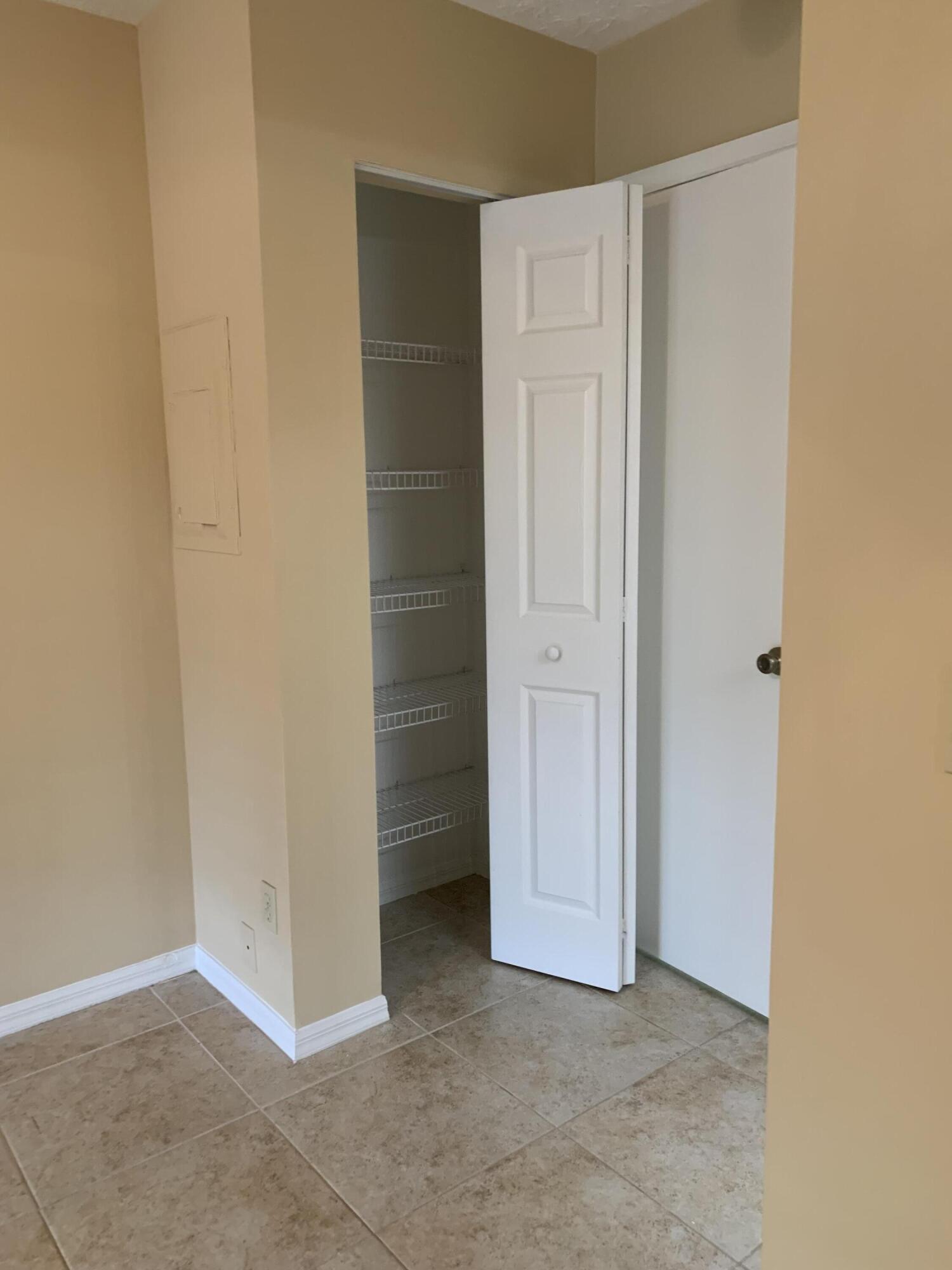 FAIRWAY PALMS CONDO - Residential