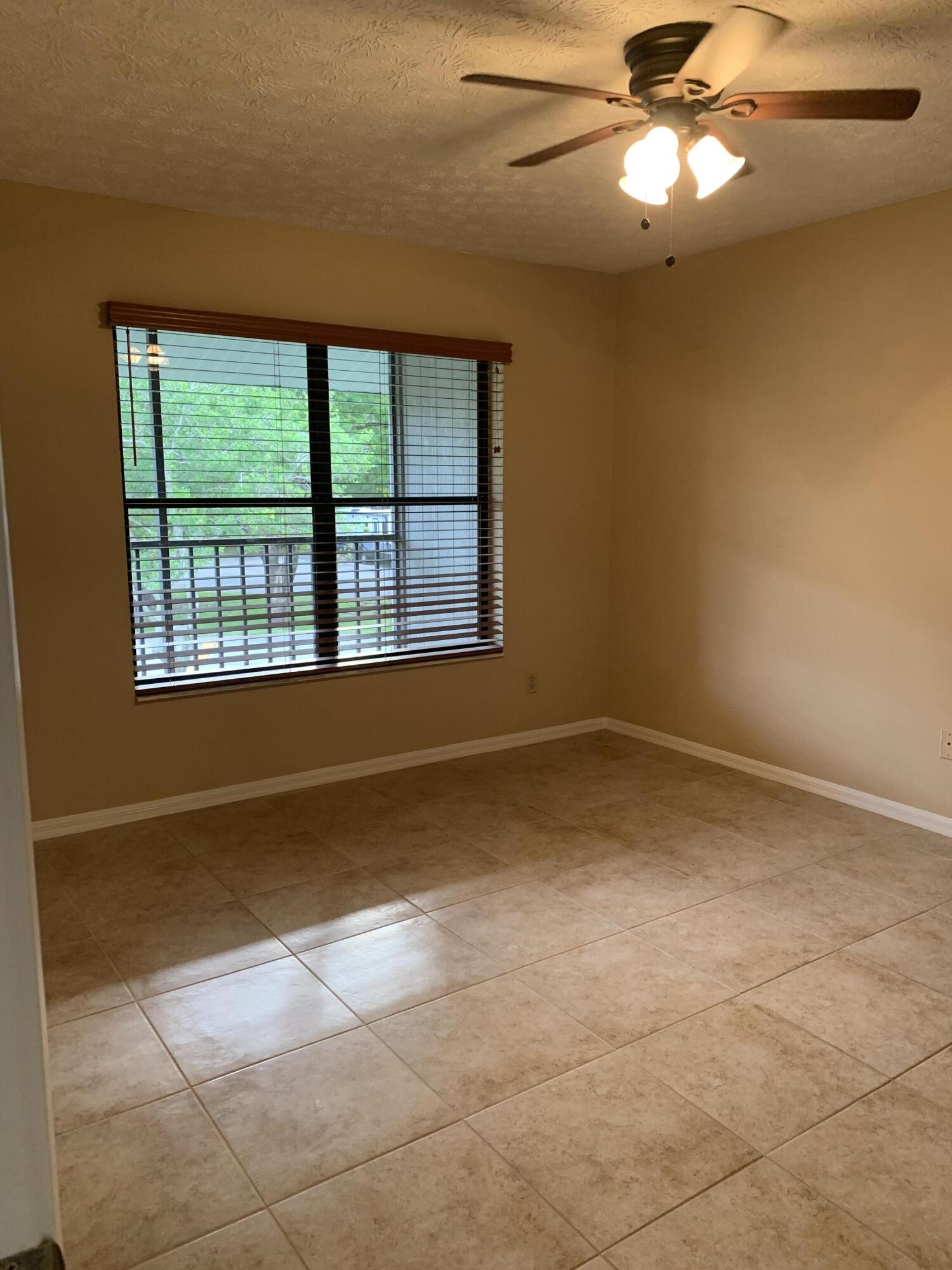 FAIRWAY PALMS CONDO - Residential