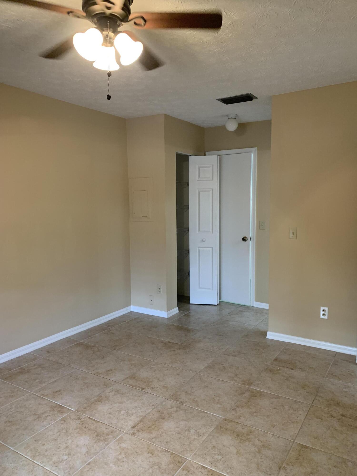 FAIRWAY PALMS CONDO - Residential