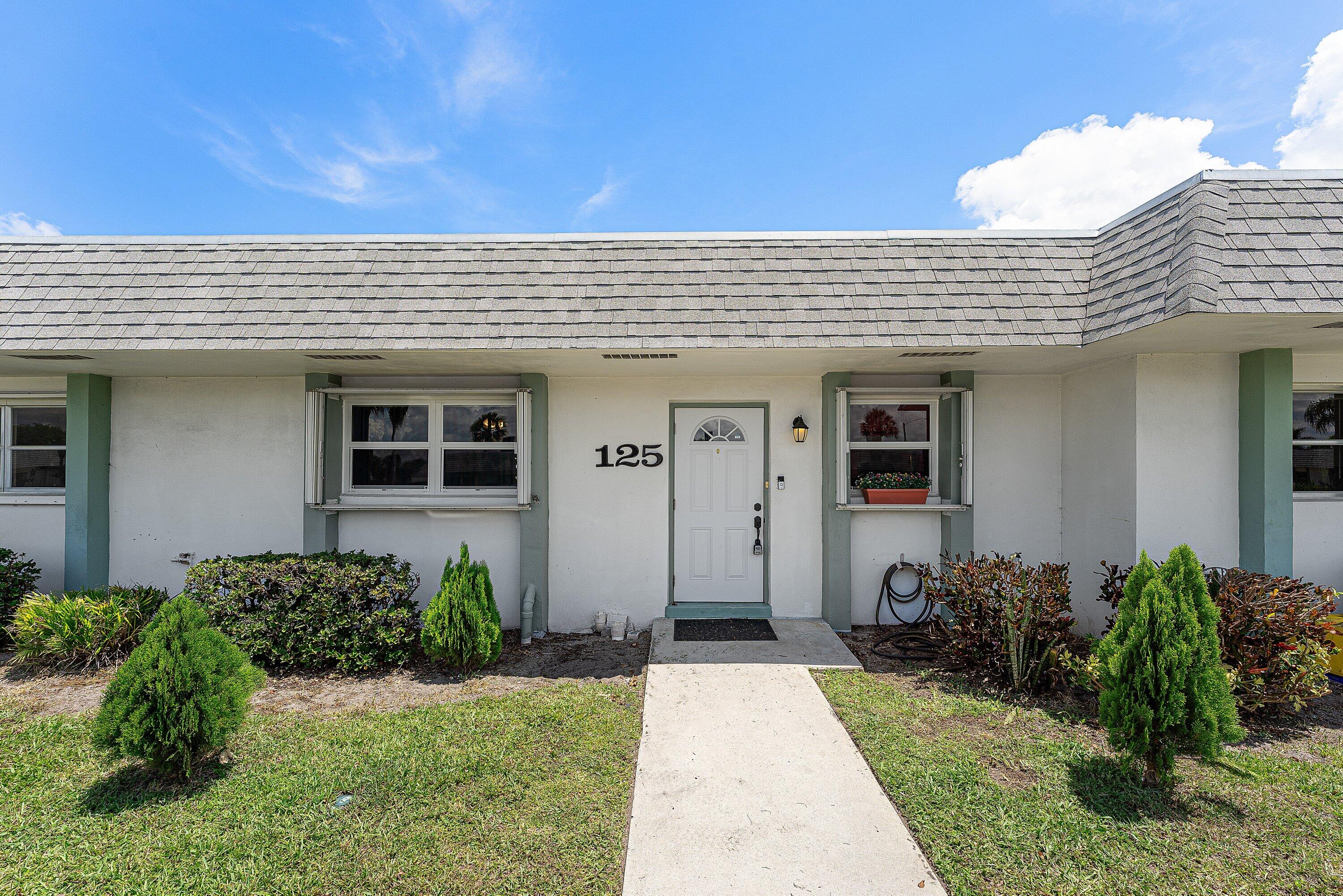 CRESTHAVEN TOWNHOMES SEC 5 CONDO - Residential