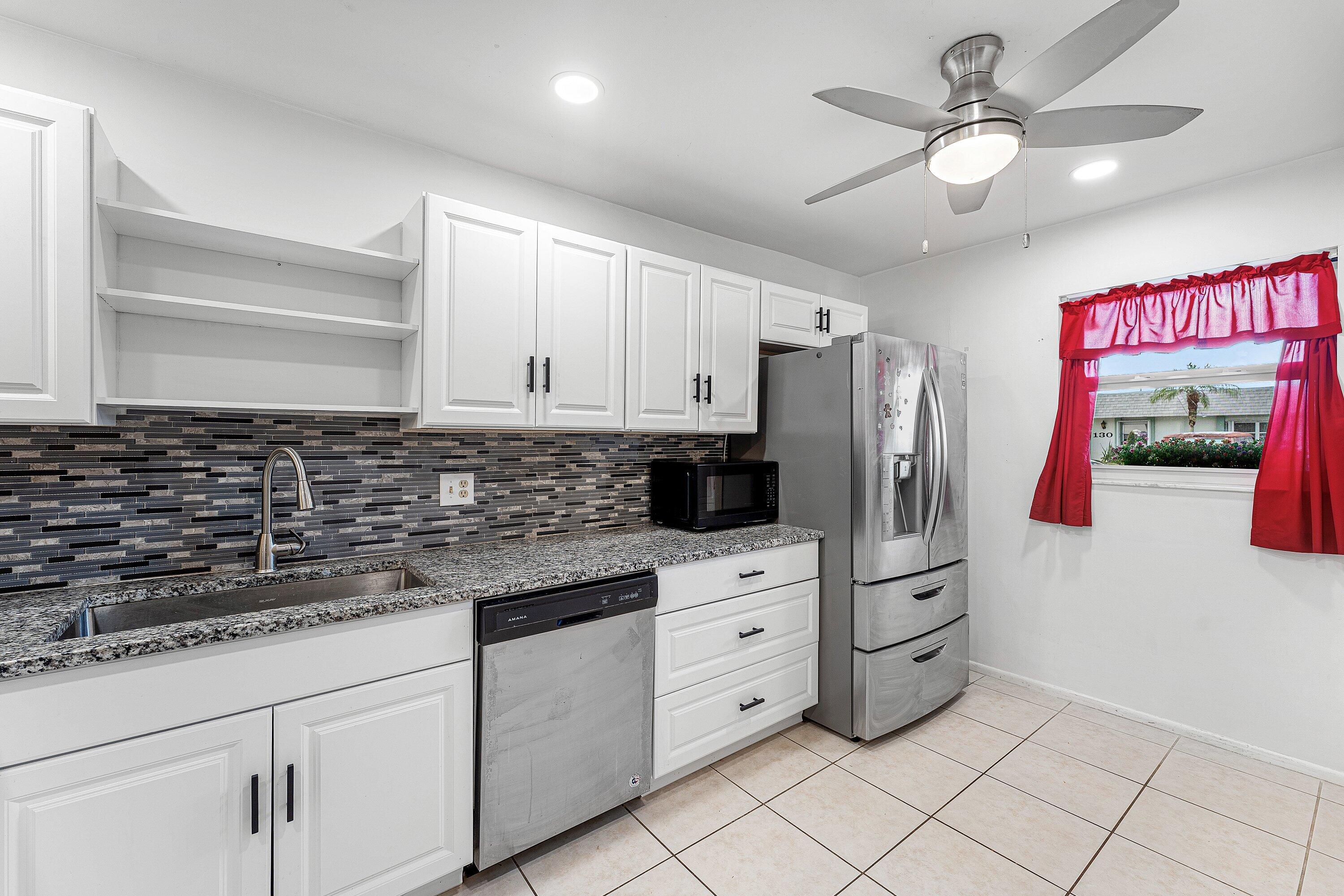 CRESTHAVEN TOWNHOMES SEC 5 CONDO - Residential