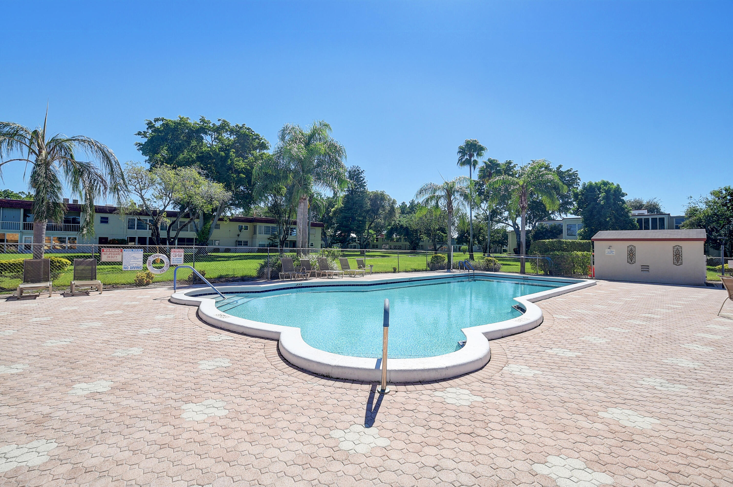 ABBEY VILLAGE - Residential Lease