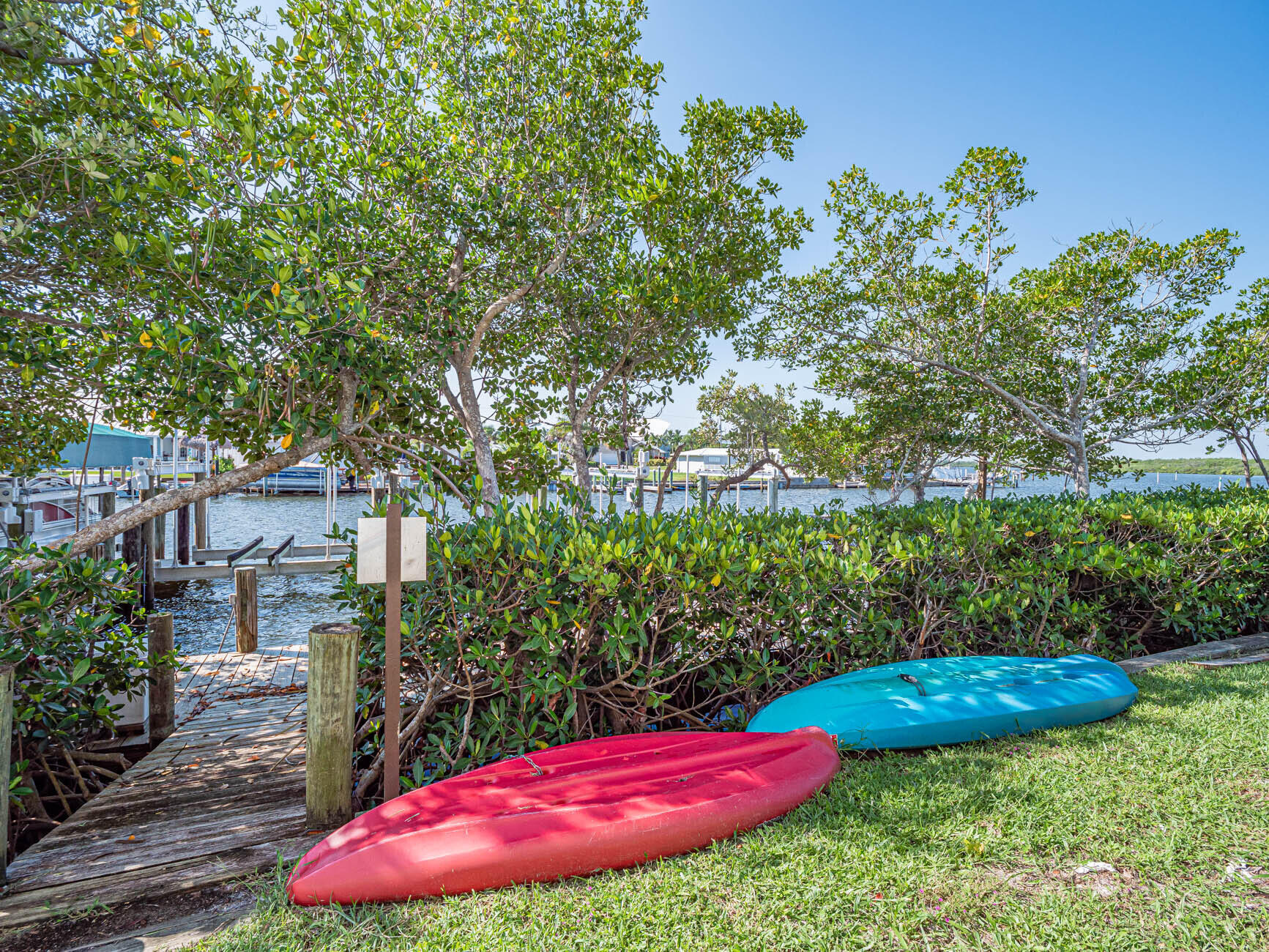 RIVERSIDE AT SANDS CONDOMINIUM - Residential