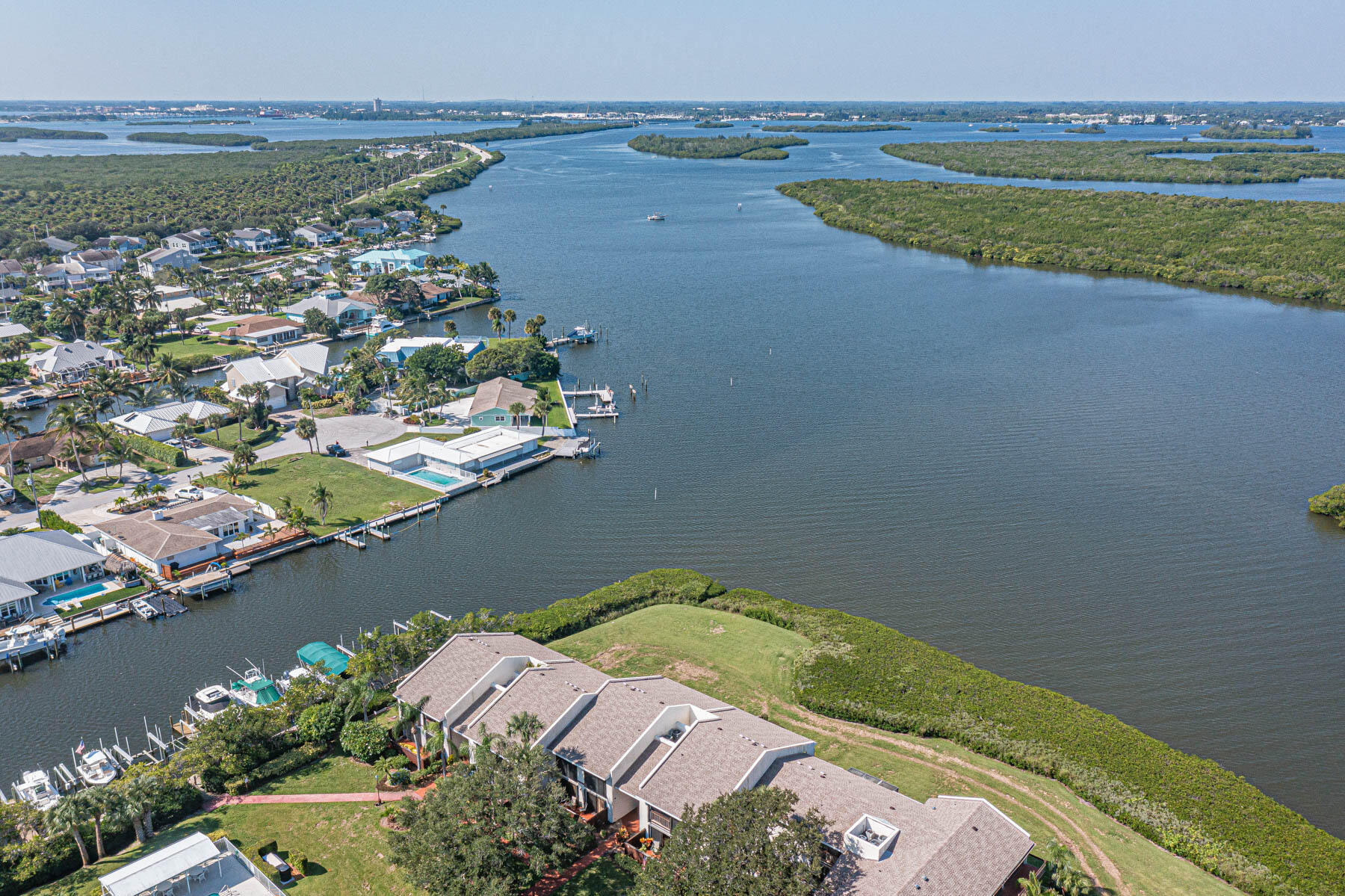 RIVERSIDE AT SANDS CONDOMINIUM - Residential