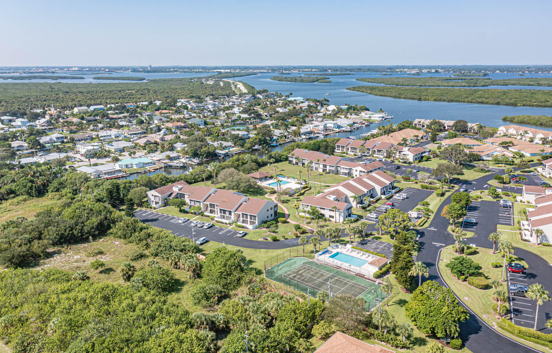 RIVERSIDE AT SANDS CONDOMINIUM - Residential