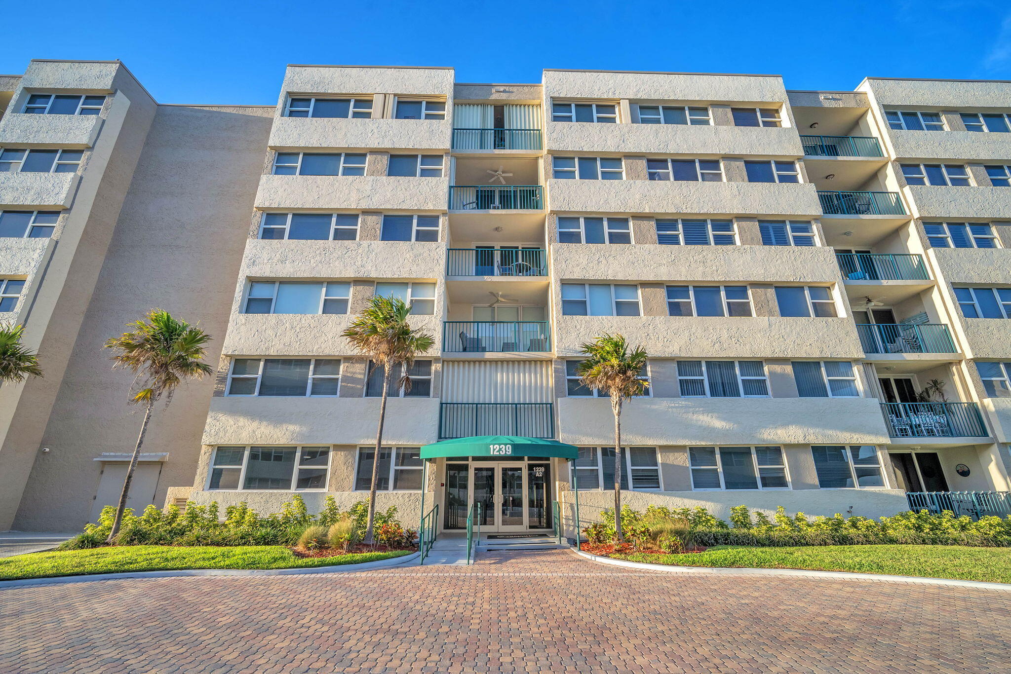 PORT DE MER CONDO - Residential
