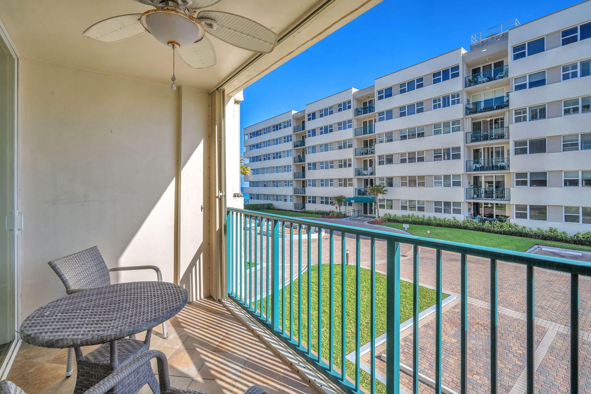 PORT DE MER CONDO - Residential