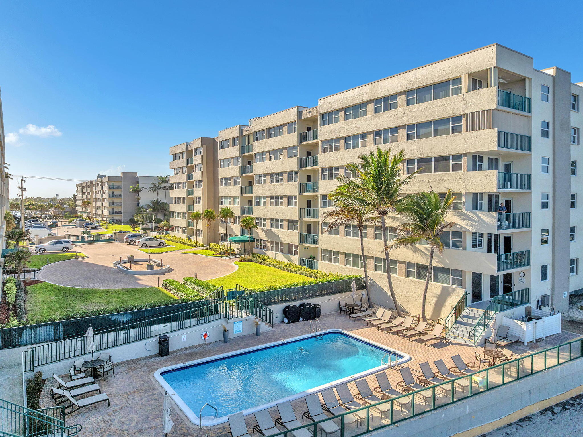 PORT DE MER CONDO - Residential