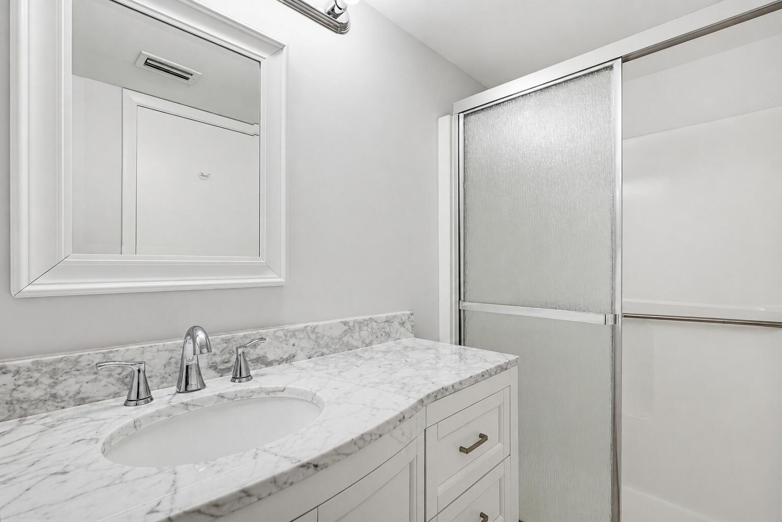 LUCERNE LAKES GOLF COLONY - Residential Lease