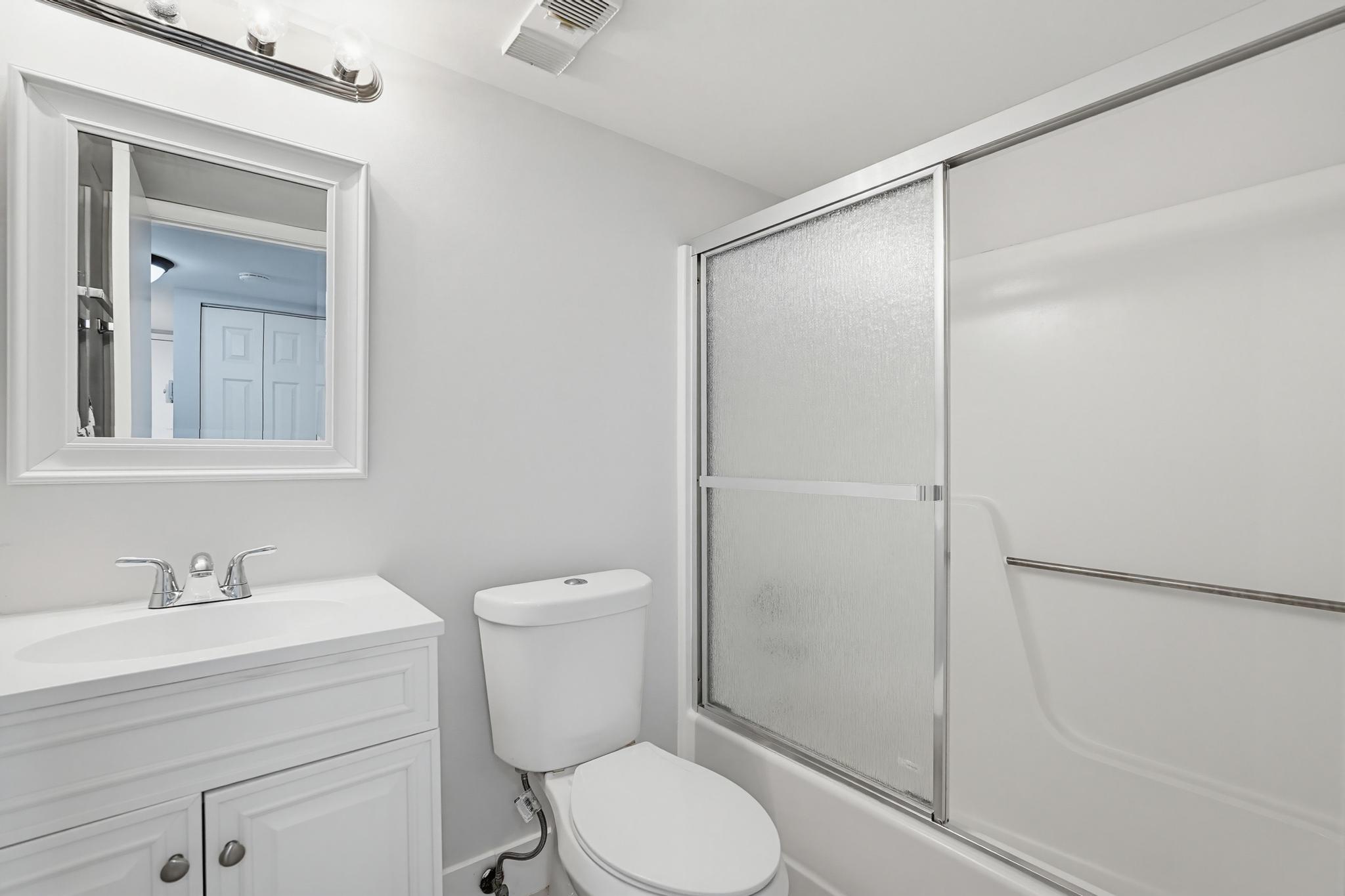 LUCERNE LAKES GOLF COLONY - Residential Lease