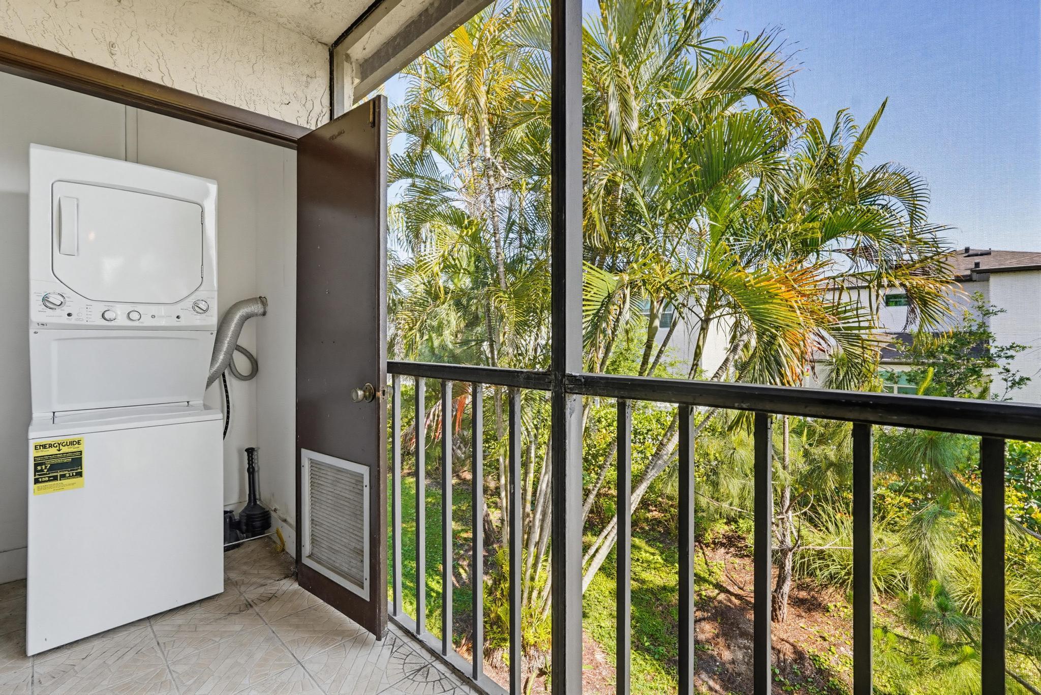 LUCERNE LAKES GOLF COLONY - Residential Lease