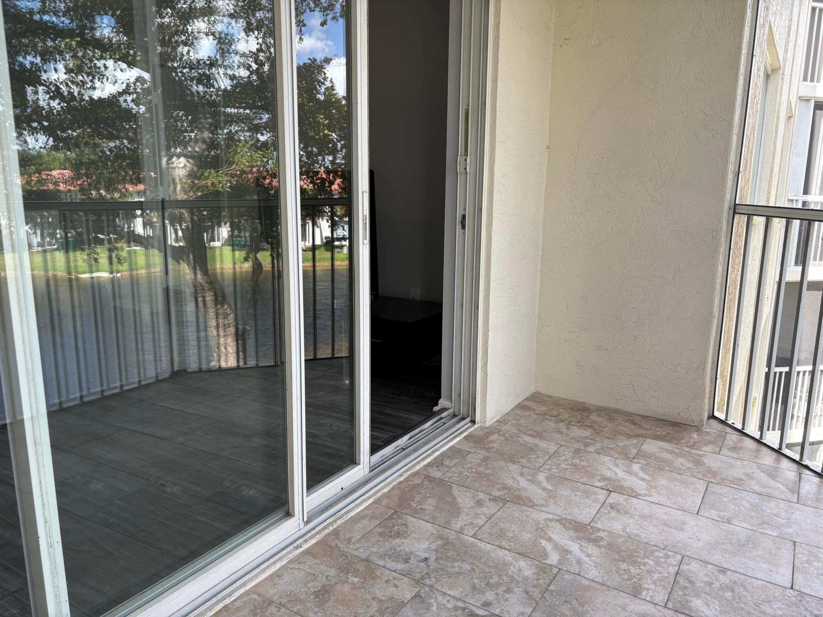 SOUTHAMPTON CONDOMINIUM I - Residential