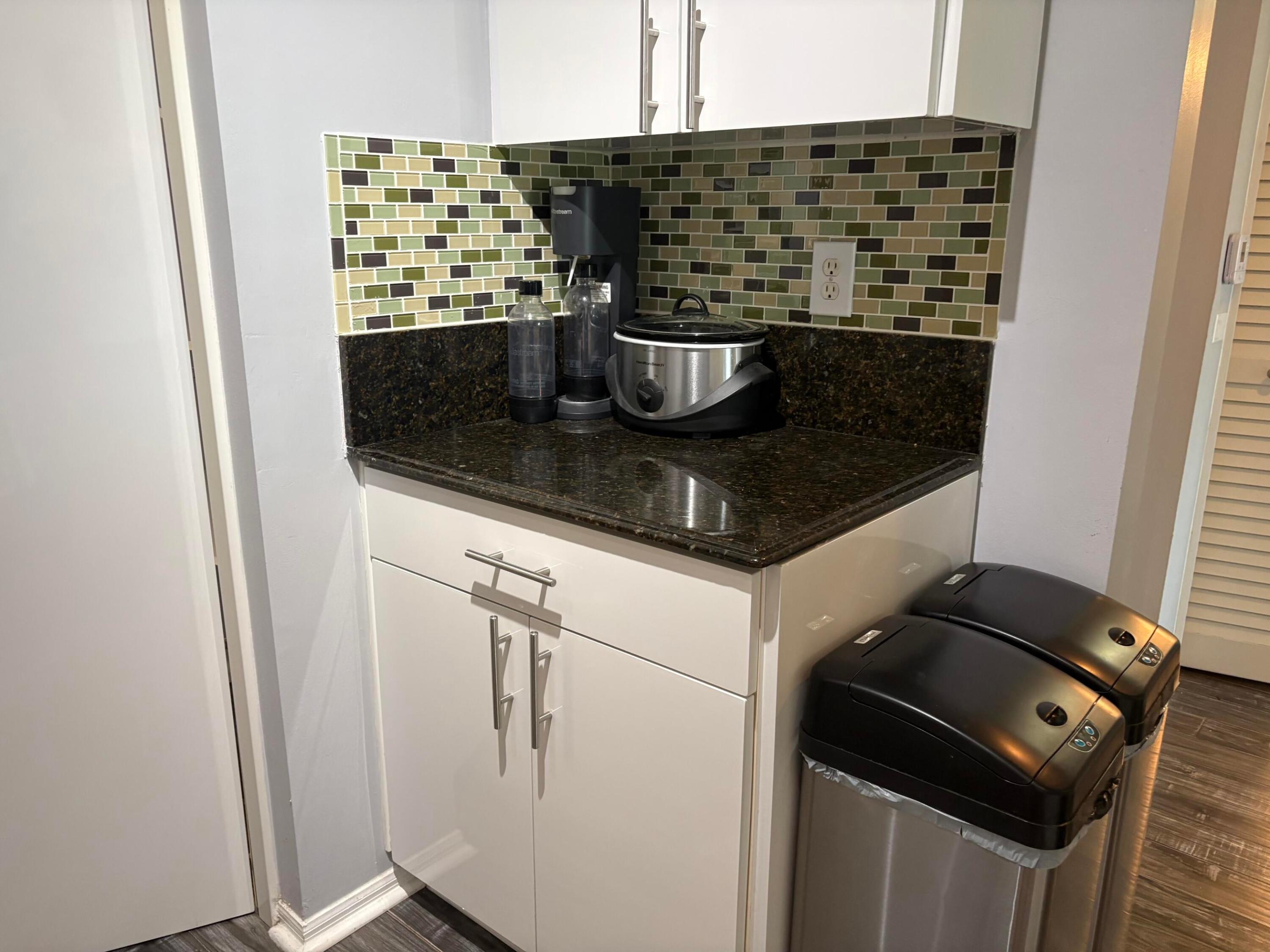 SOUTHAMPTON CONDOMINIUM I - Residential