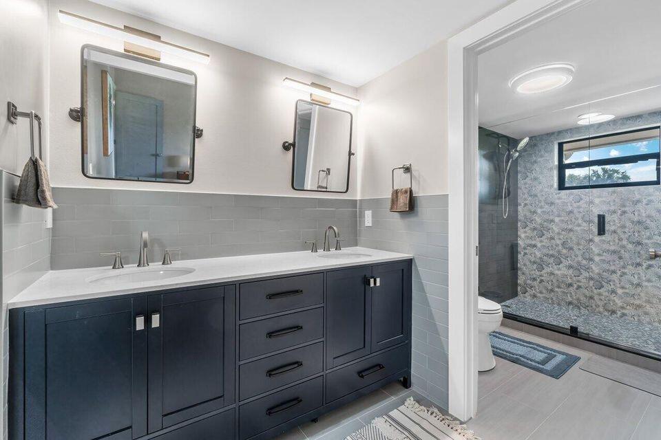 WATERBEND AT JONATHANS LANDING CONDO - Residential
