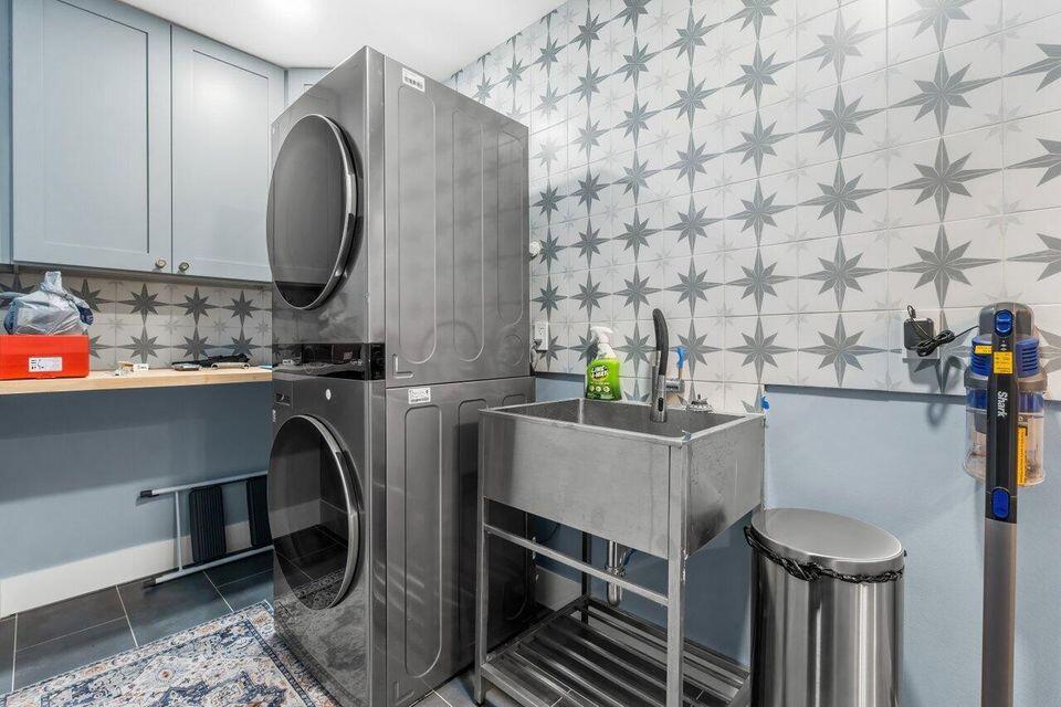 WATERBEND AT JONATHANS LANDING CONDO - Residential