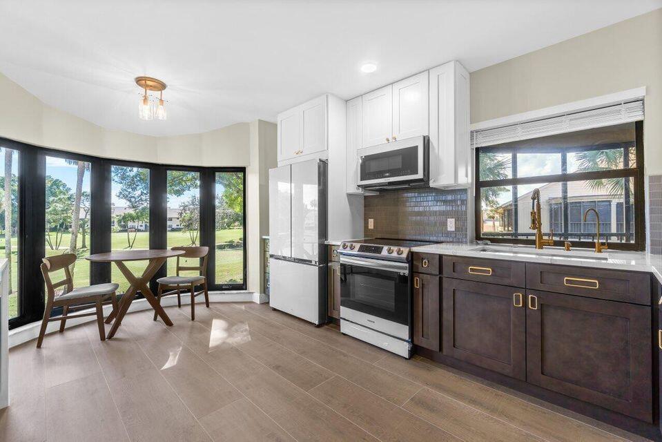 WATERBEND AT JONATHANS LANDING CONDO - Residential