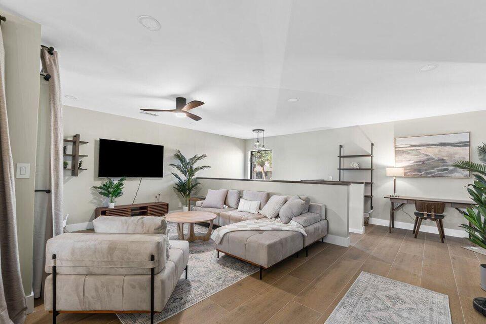WATERBEND AT JONATHANS LANDING CONDO - Residential