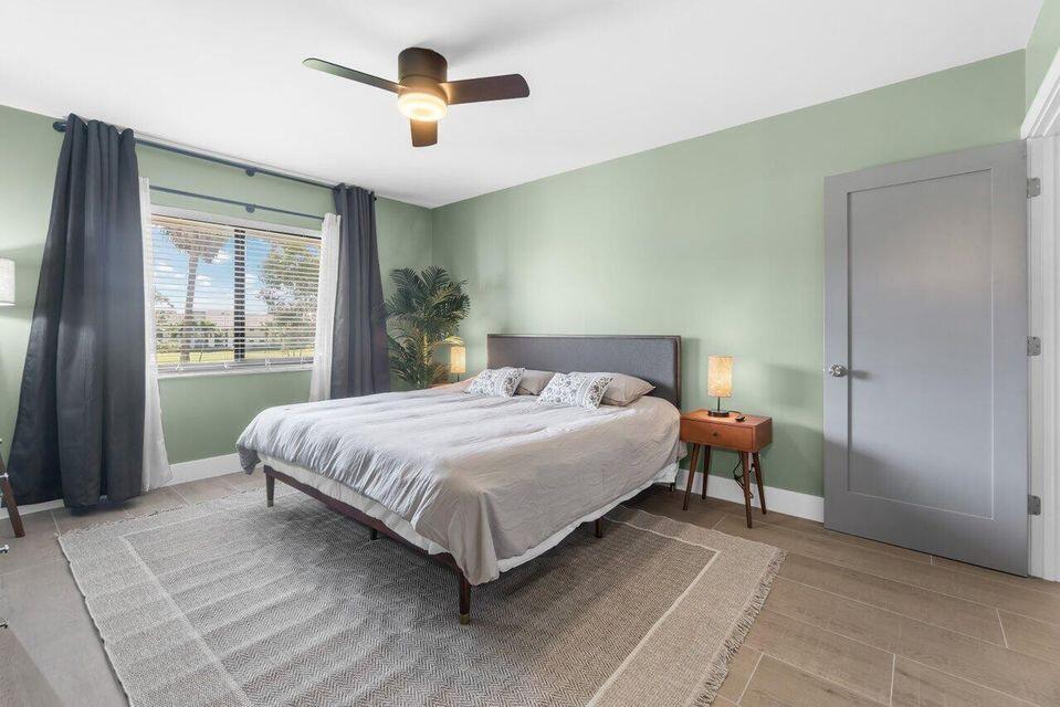 WATERBEND AT JONATHANS LANDING CONDO - Residential