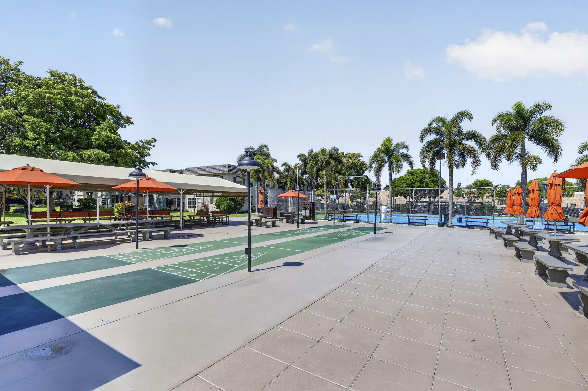 MEADOWS CONDO - Residential