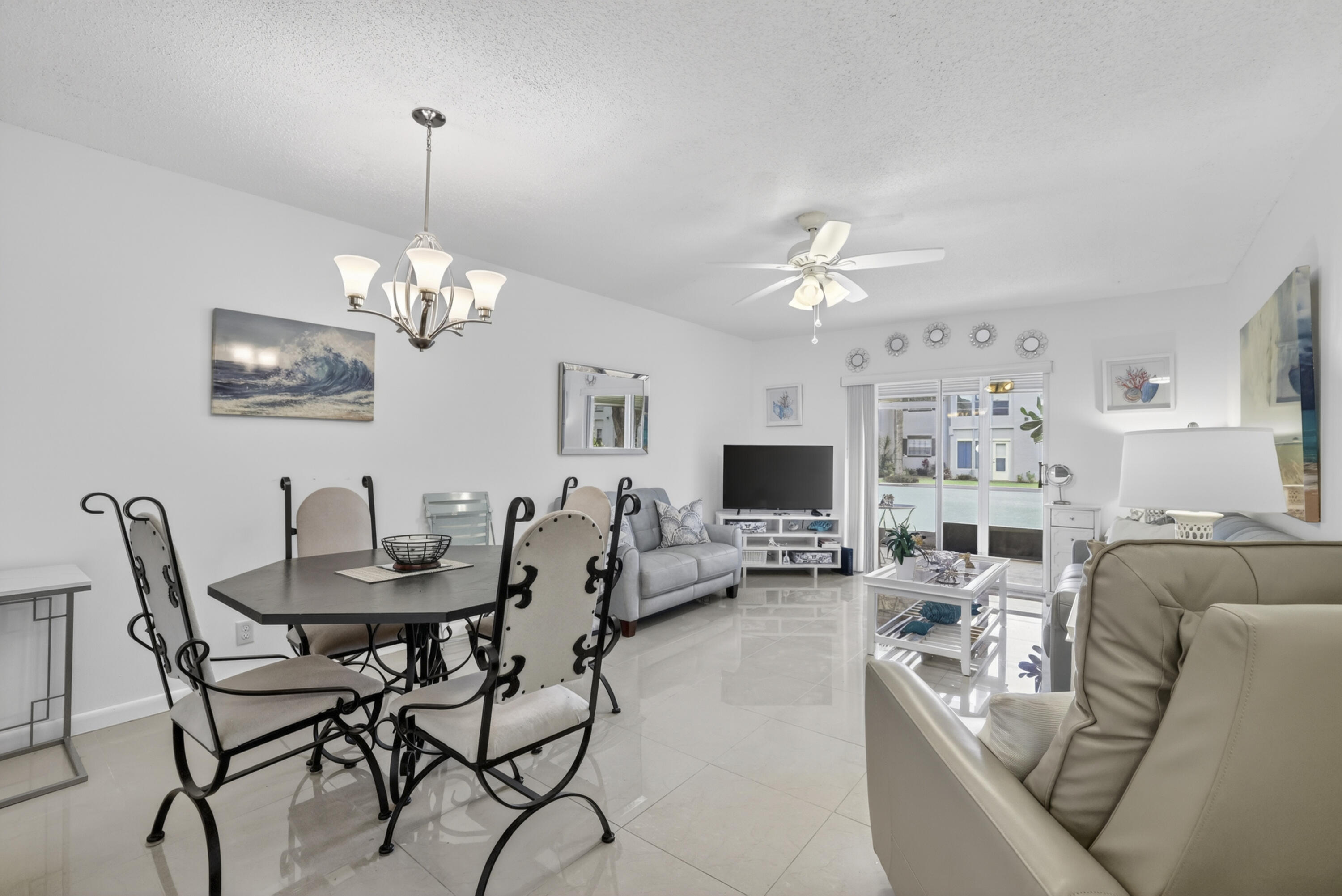MEADOWS CONDO - Residential