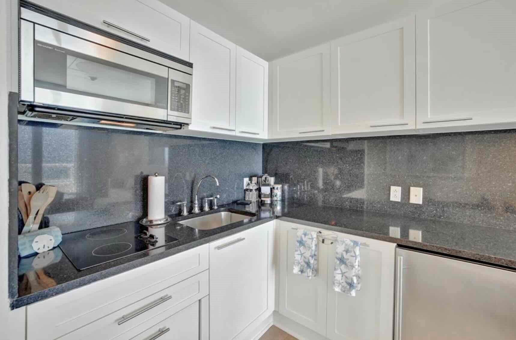 CASTILLO GRAND HOTEL RESIDENCES - Residential