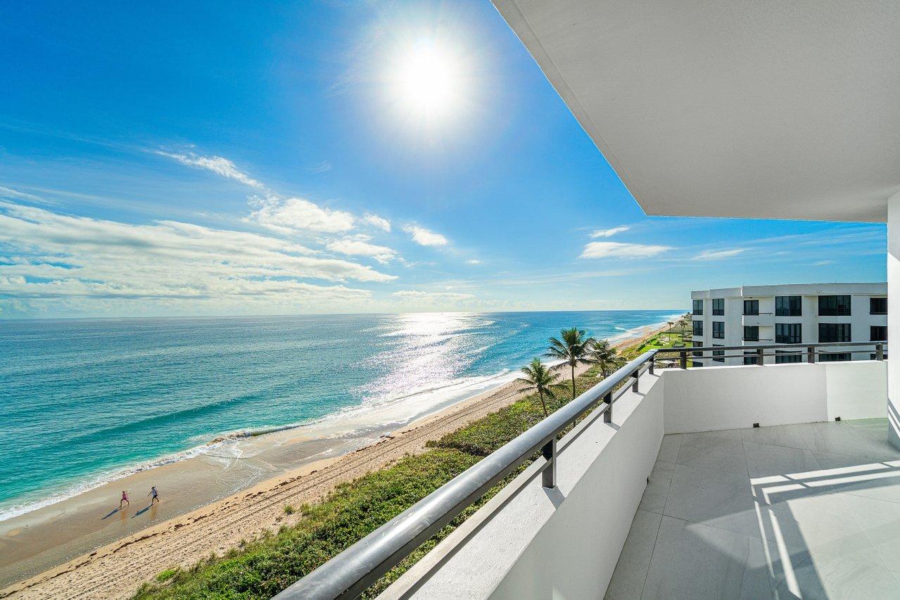 PALM BEACH HAMPTONCONDO DECL FILED 4-26-85-IN - Residential