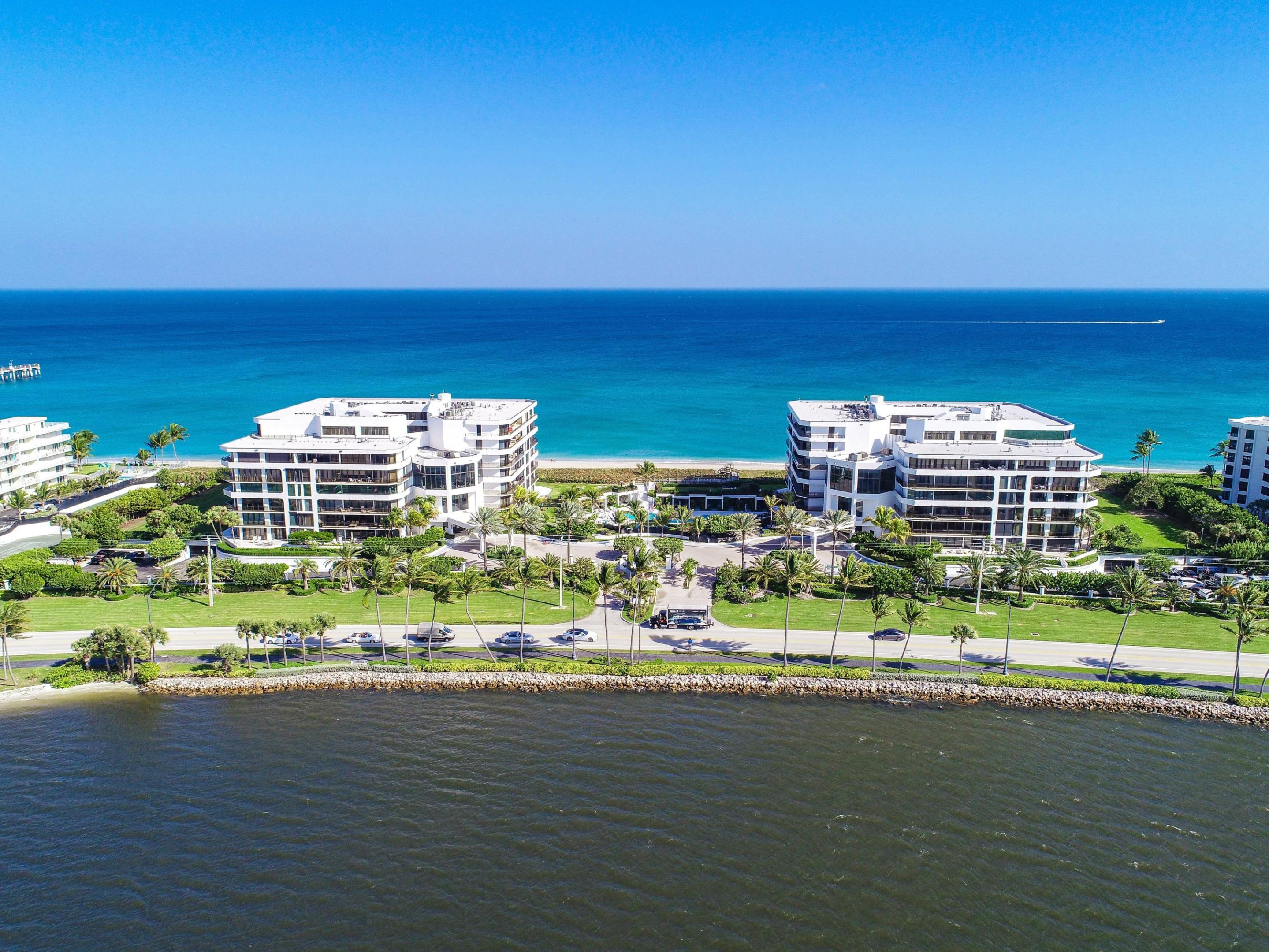 PALM BEACH HAMPTONCONDO DECL FILED 4-26-85-IN - Residential