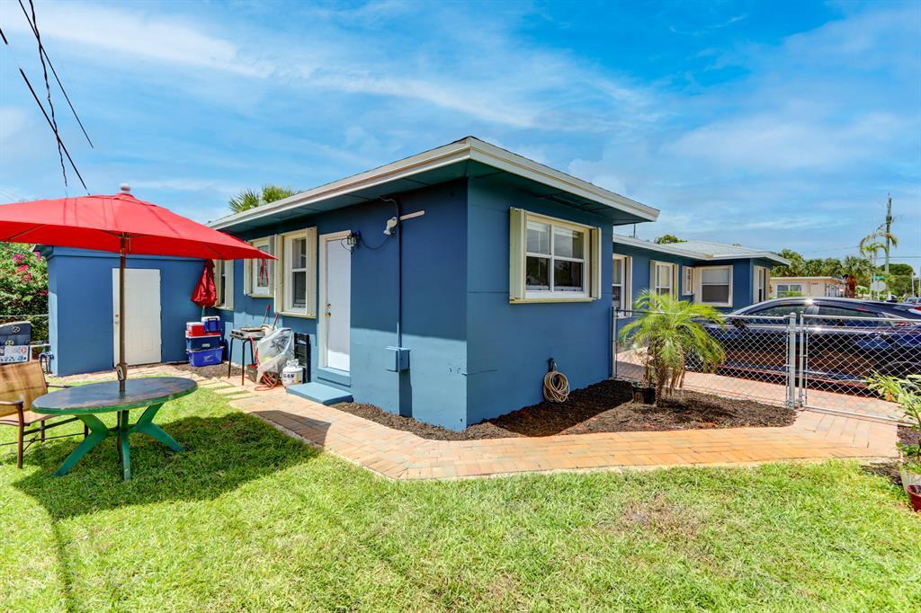NORTH LAKE WORTH - Residential Income