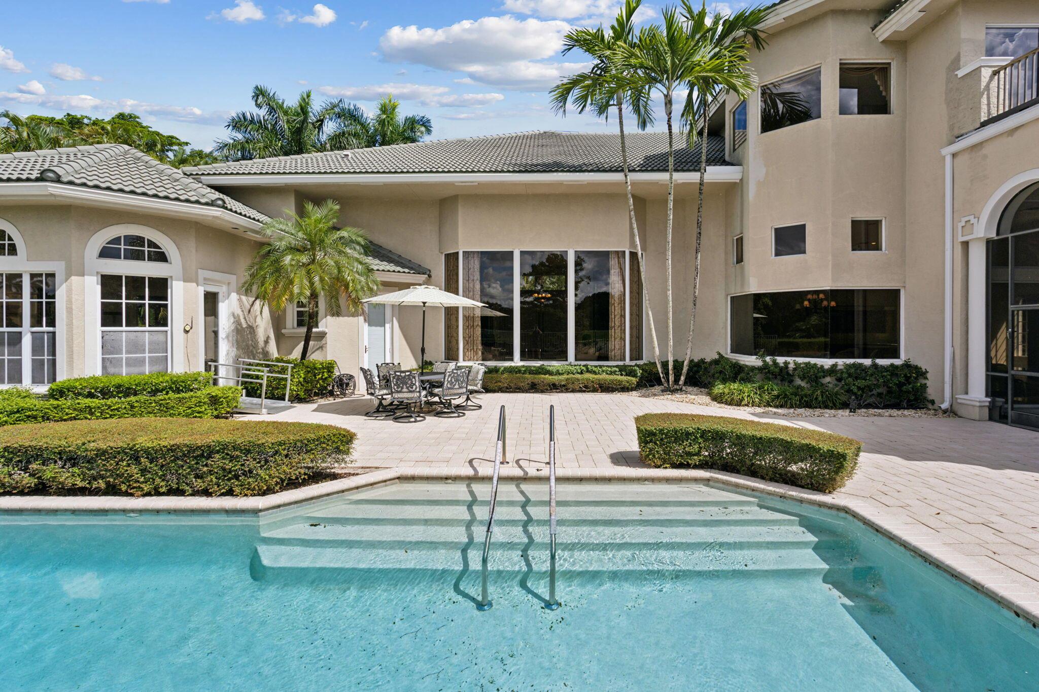 ADDISON RESERVE PARS 4 & 5 - Residential