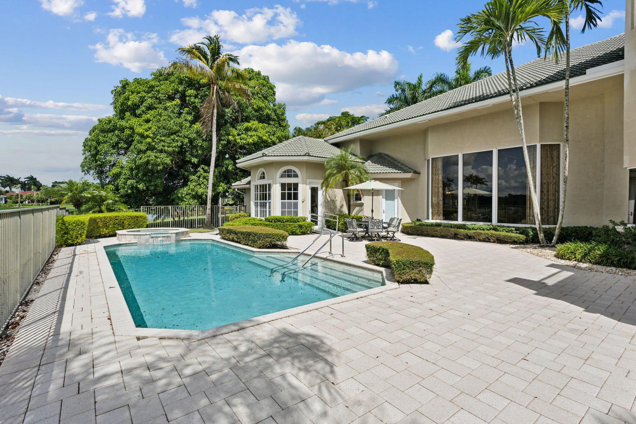 ADDISON RESERVE PARS 4 & 5 - Residential