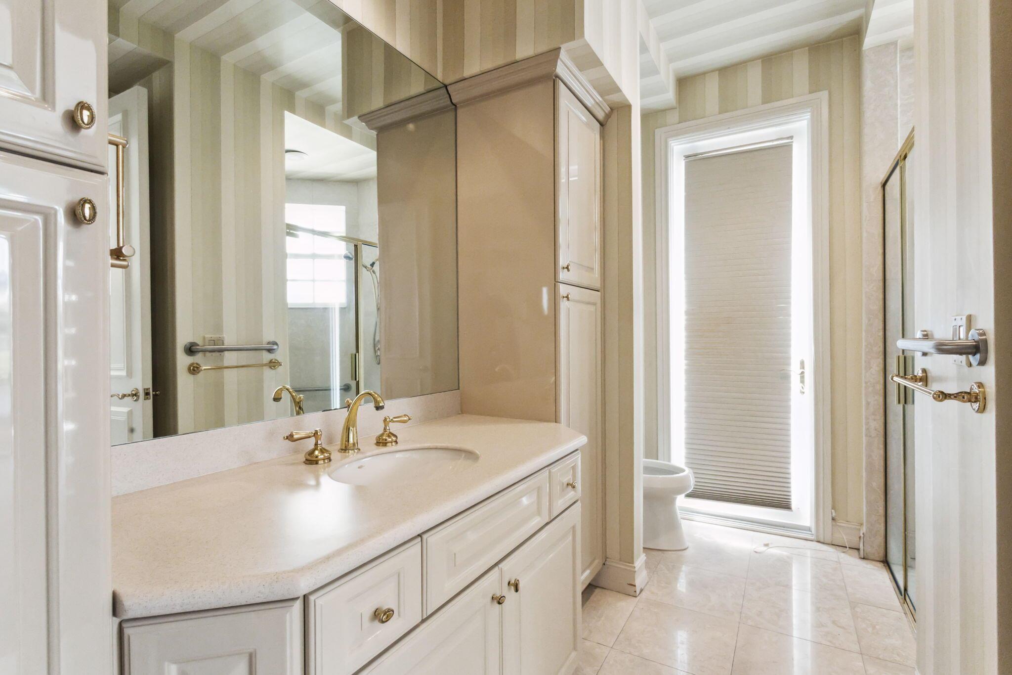 ADDISON RESERVE PARS 4 & 5 - Residential