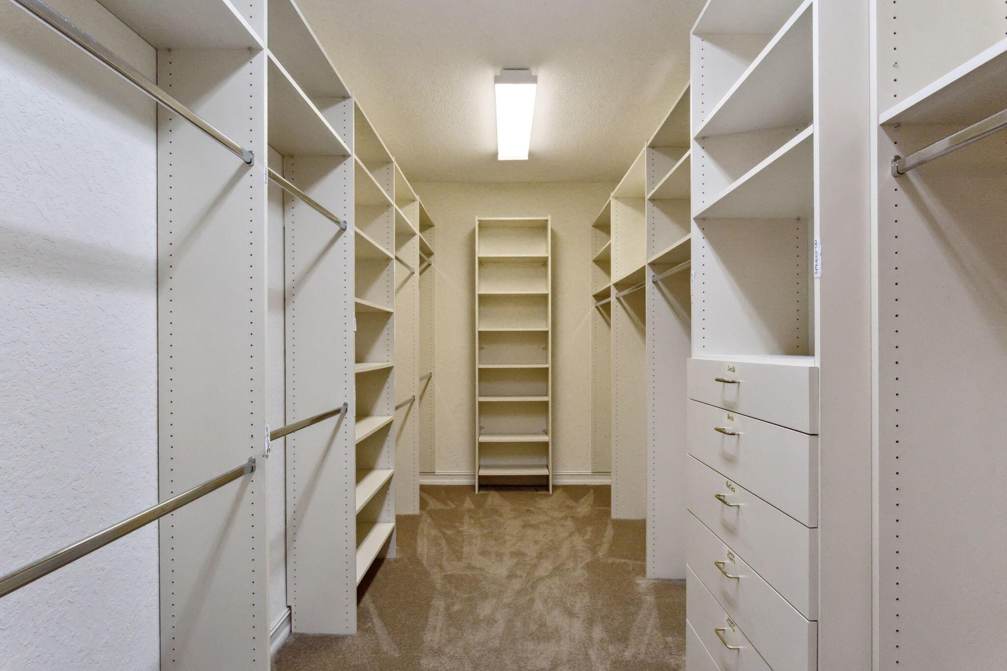 ADDISON RESERVE PARS 4 & 5 - Residential