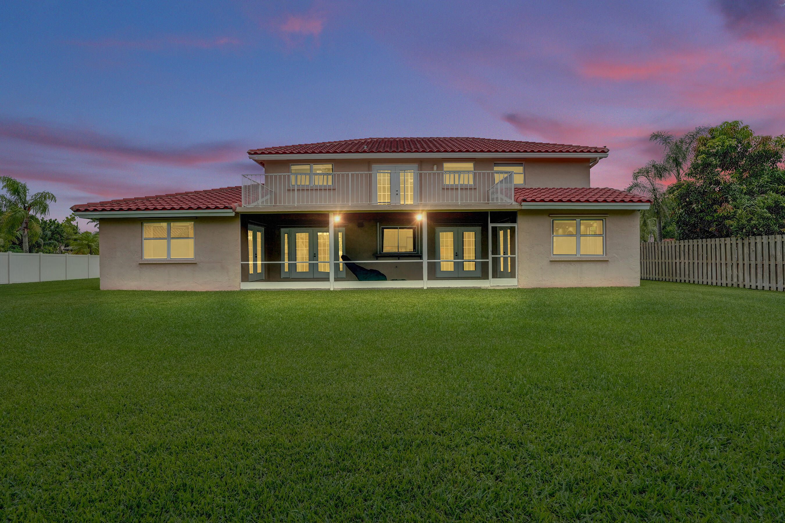 HAWKES BLUFF - Residential